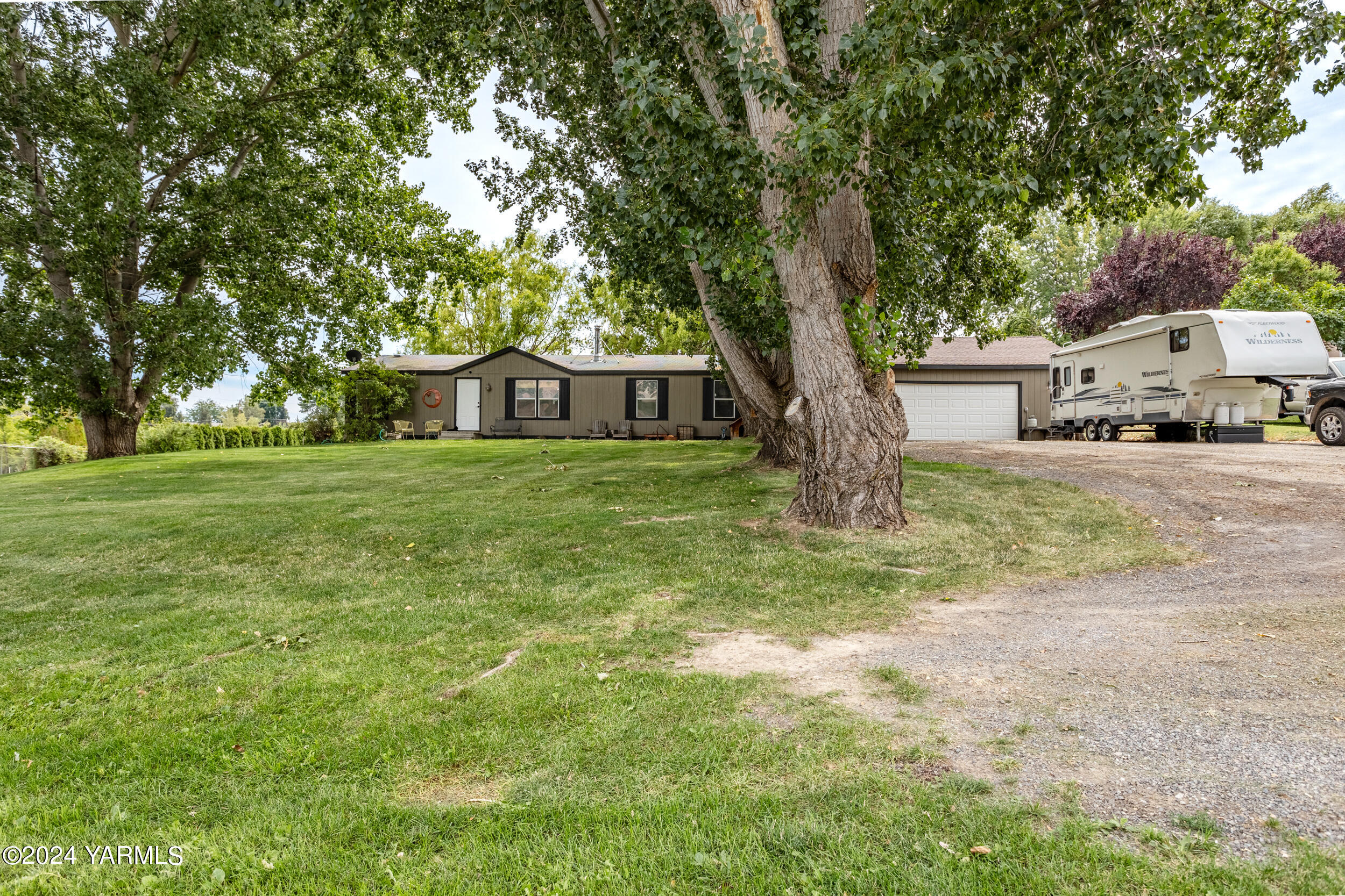 1150 Collins Rd
