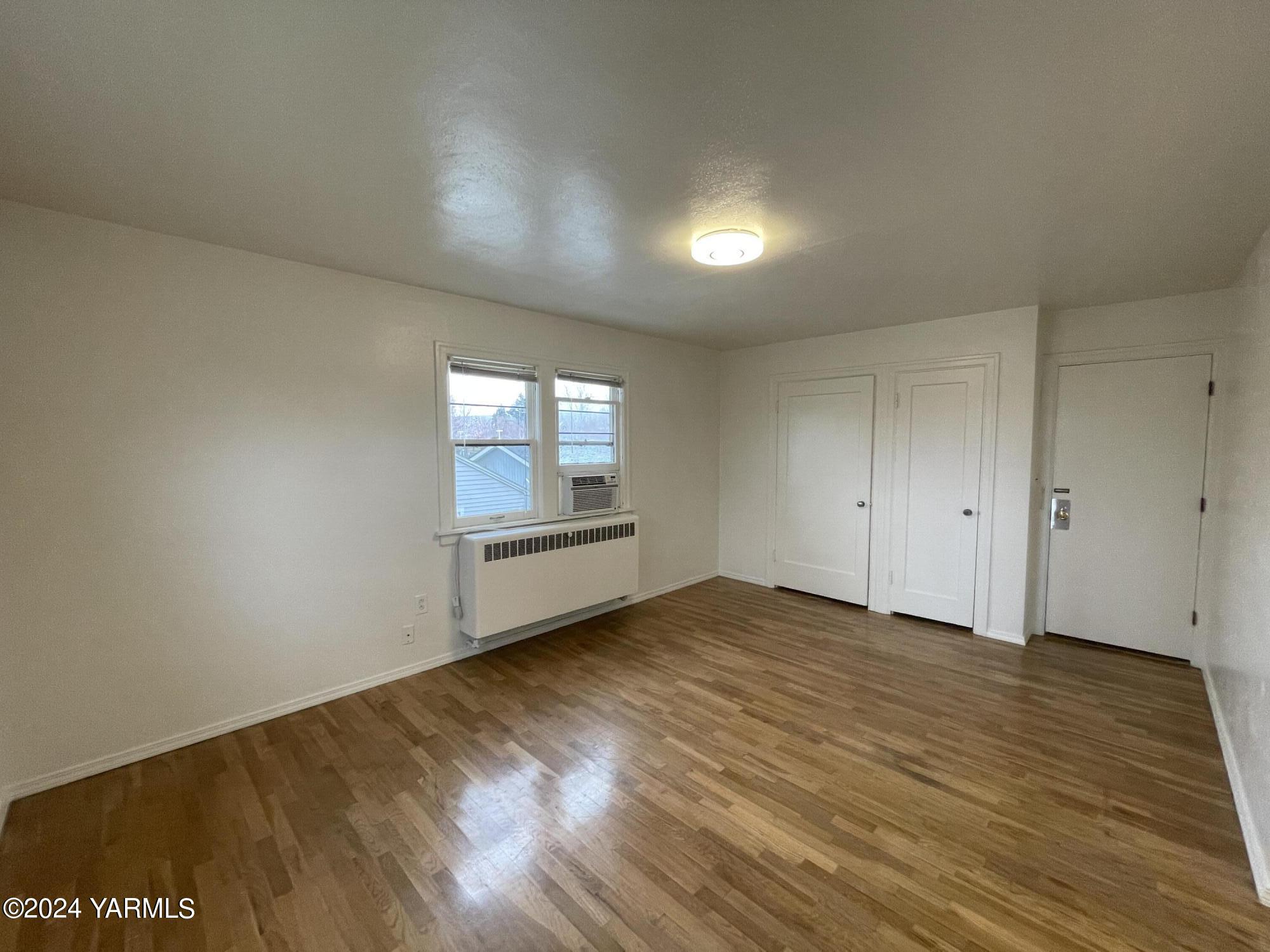 207 S 9th Ave