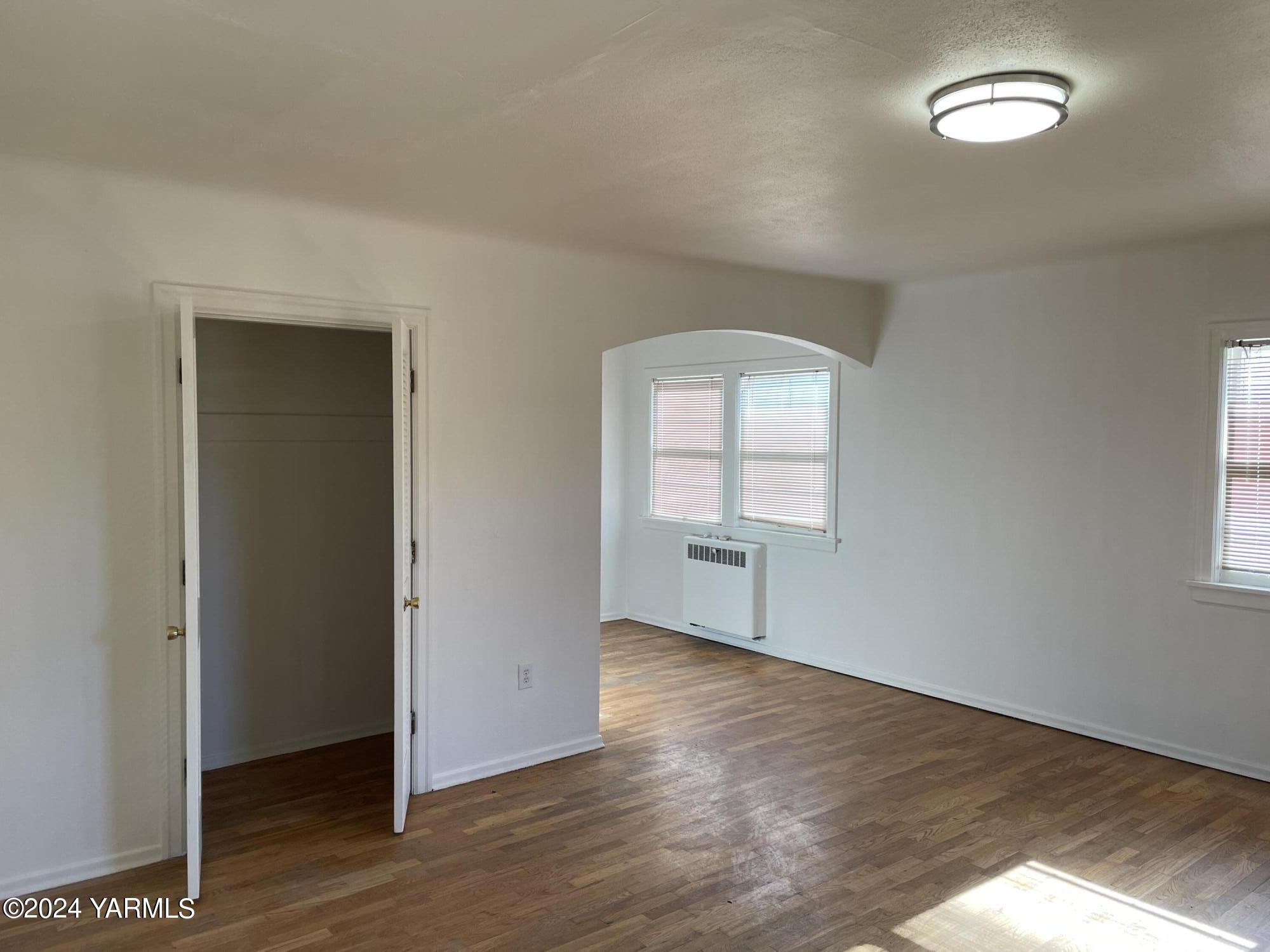 207 S 9th Ave