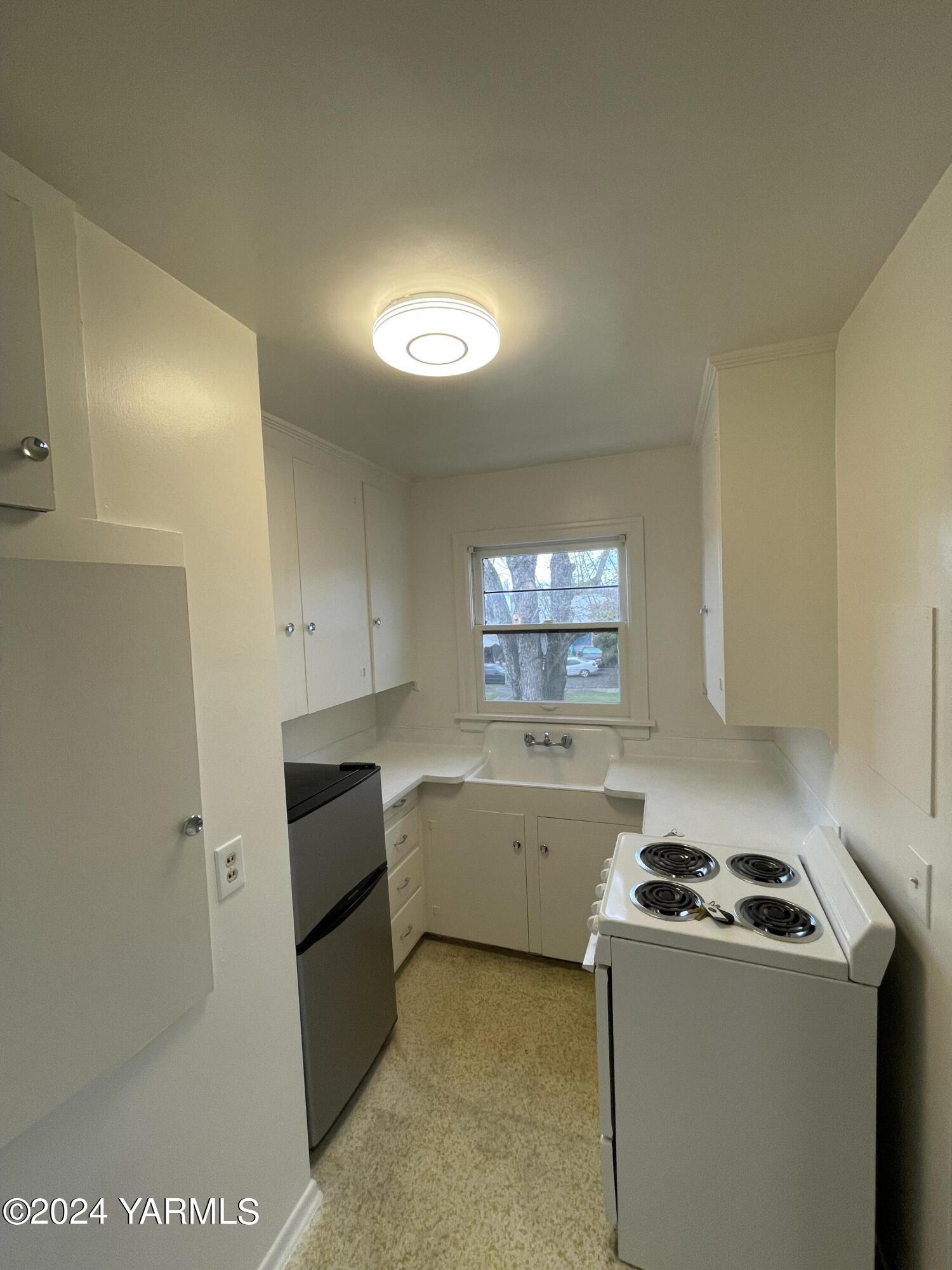 207 S 9th Ave
