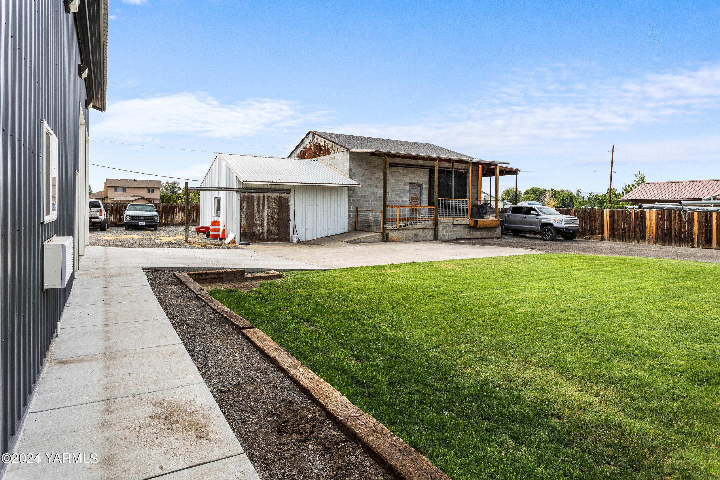 2008 S 47th Ave