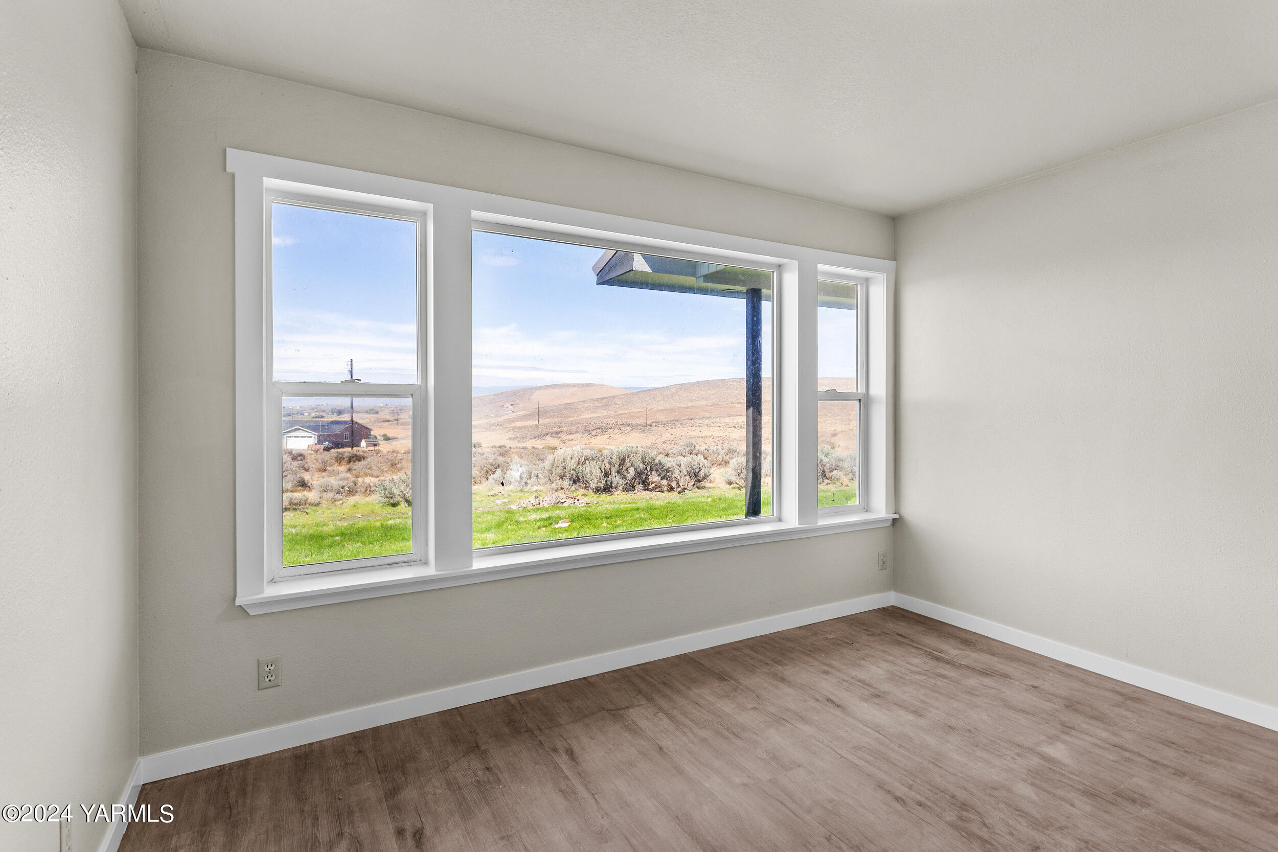 31 Hidden Acres Dr