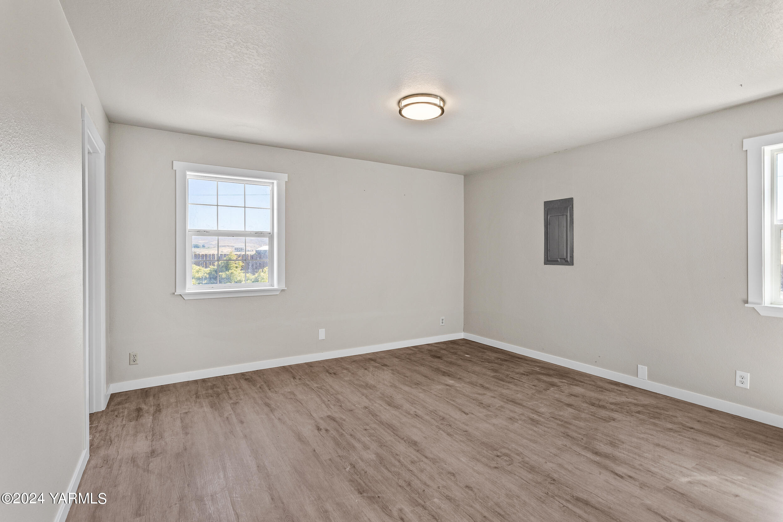 31 Hidden Acres Dr