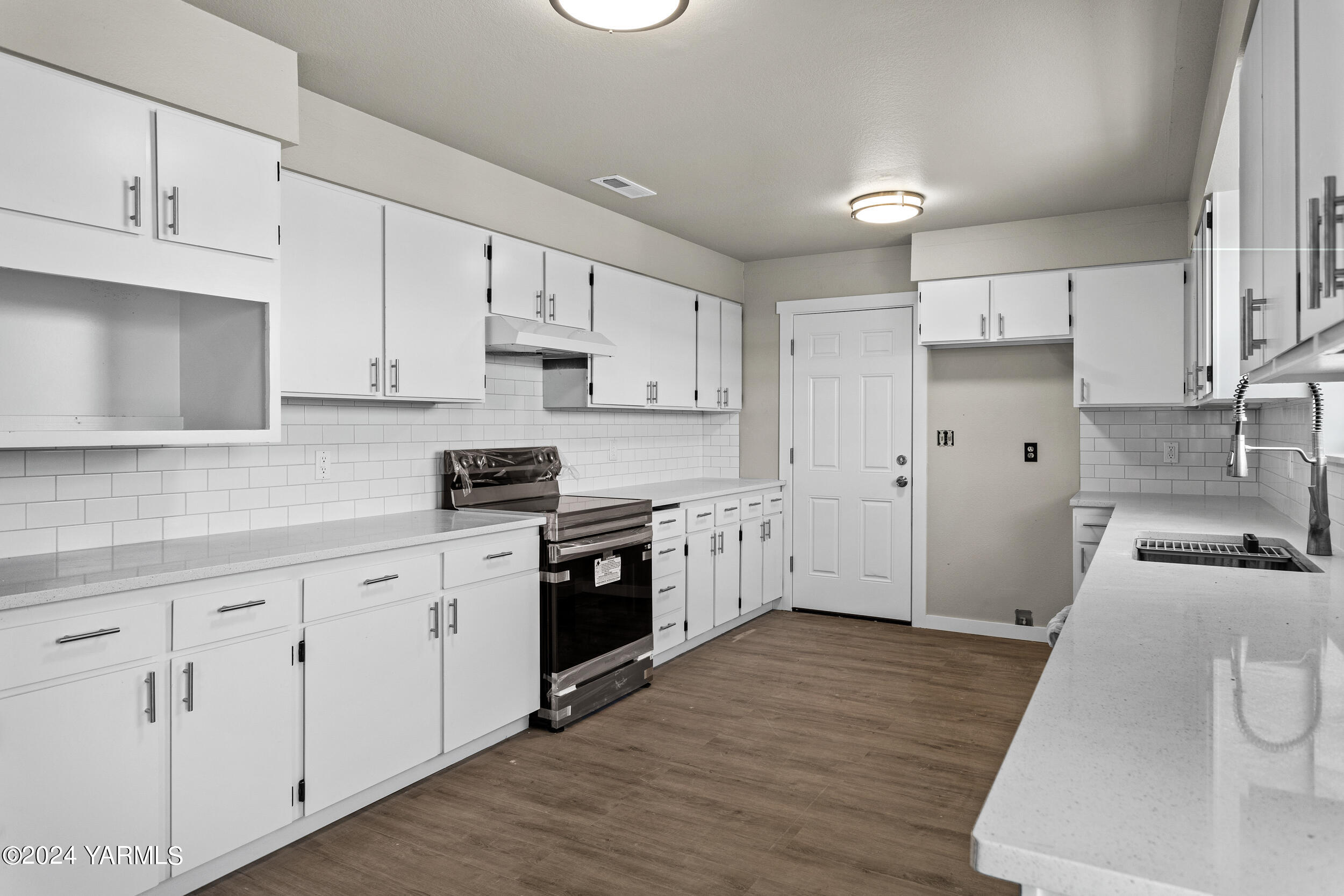 31 Hidden Acres Dr