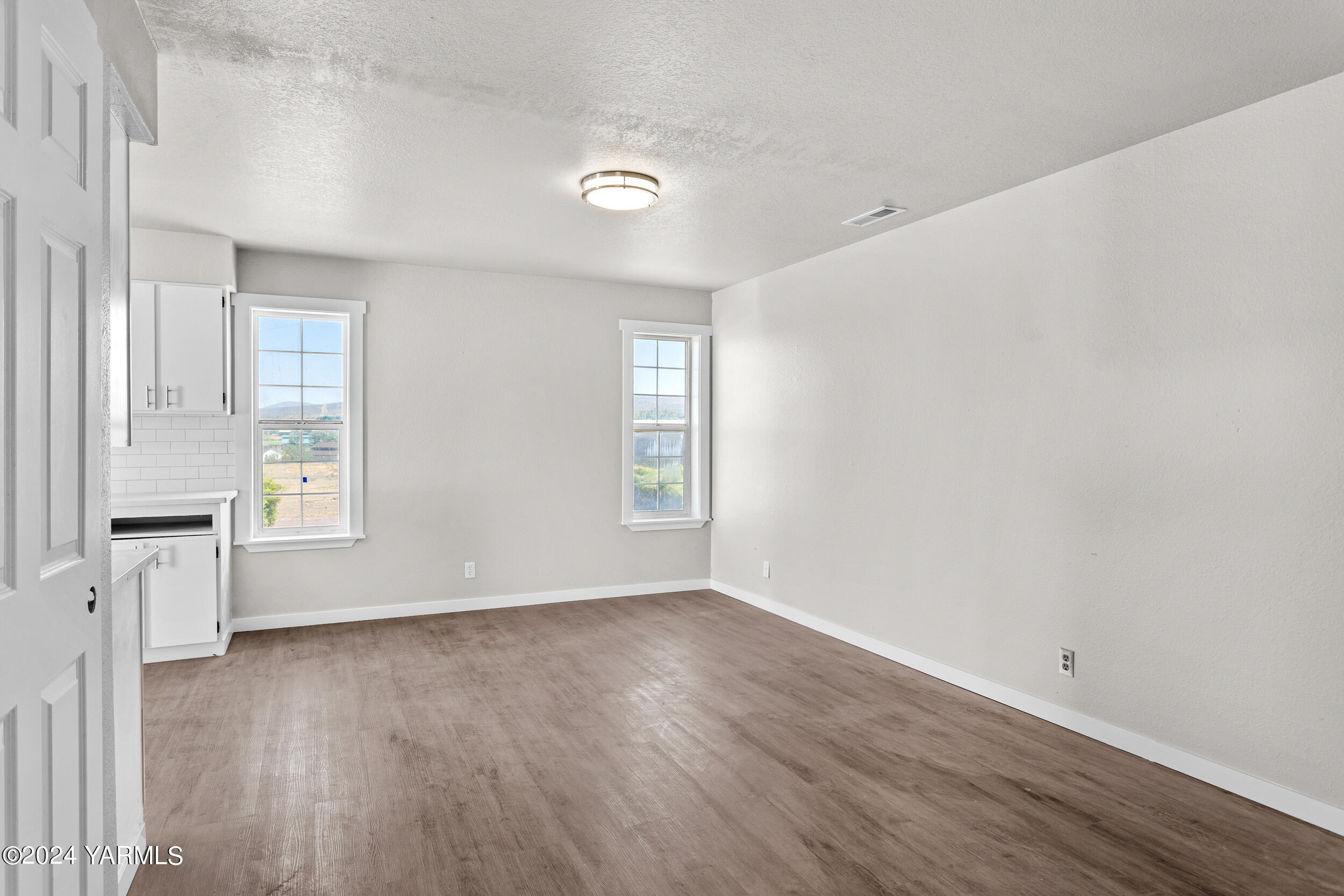 31 Hidden Acres Dr