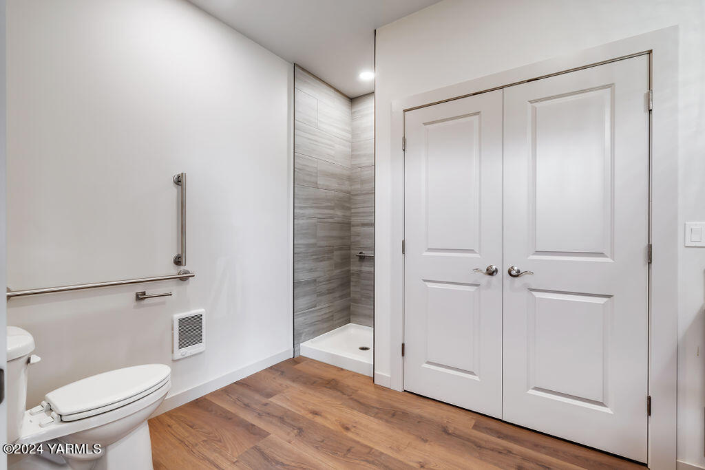 801 N 16th Ave Unit: A