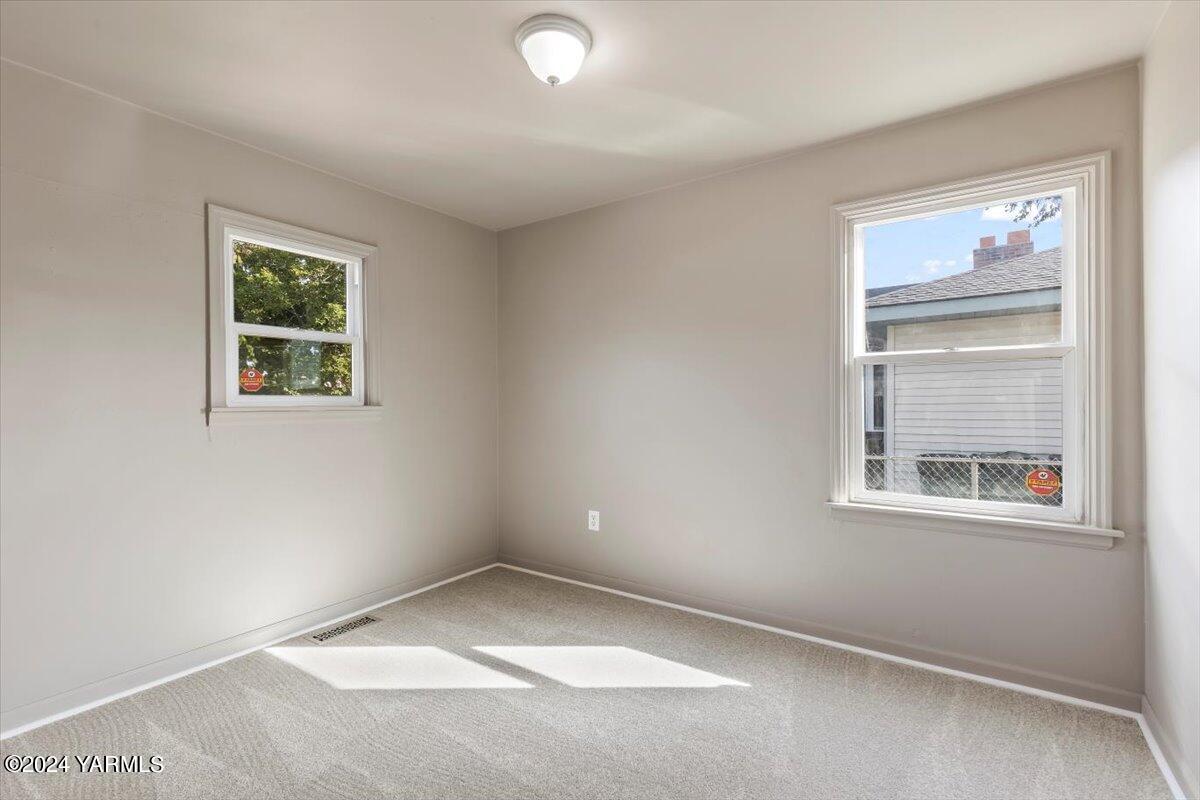 917 S 27th Ave