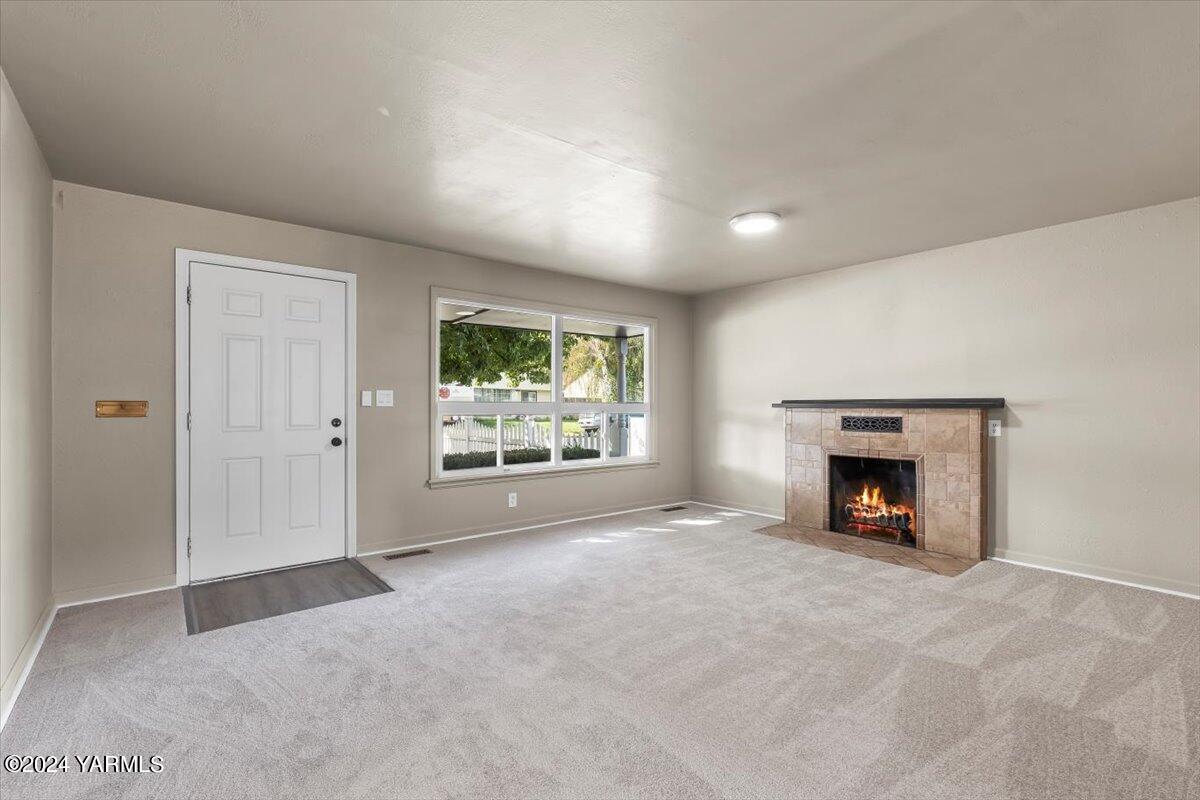 917 S 27th Ave