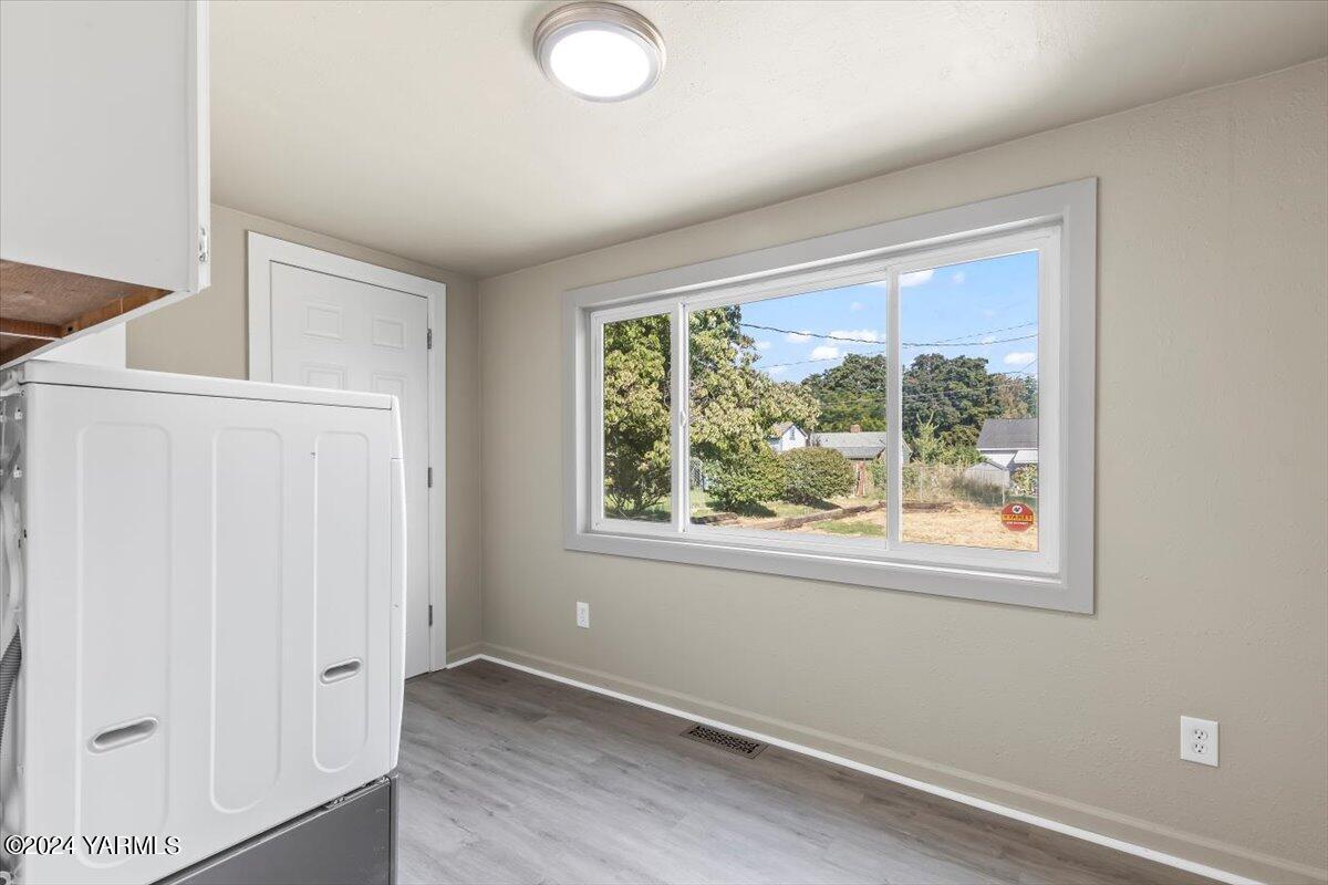 917 S 27th Ave