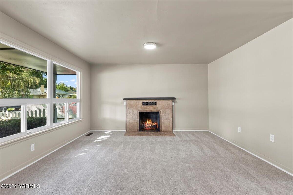 917 S 27th Ave