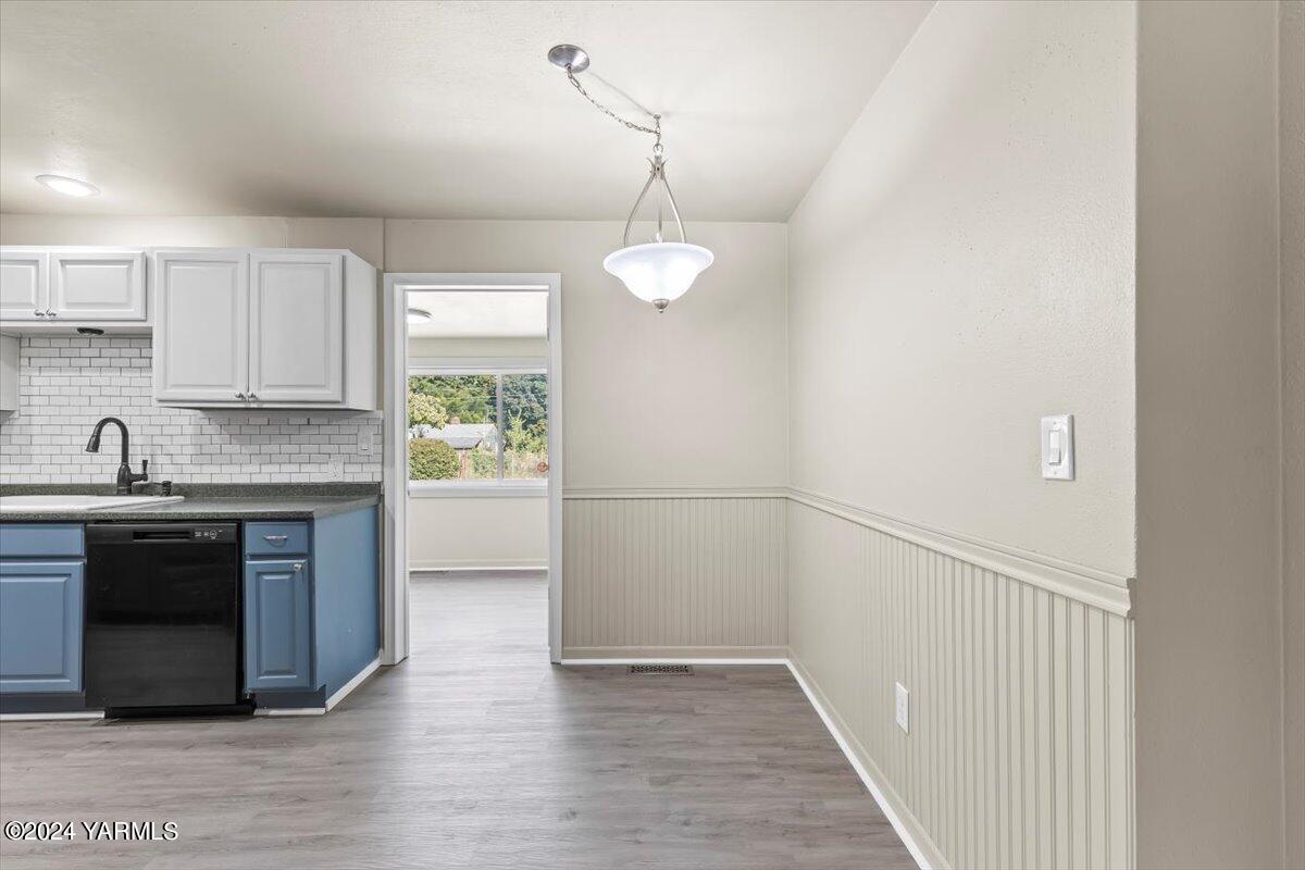 917 S 27th Ave