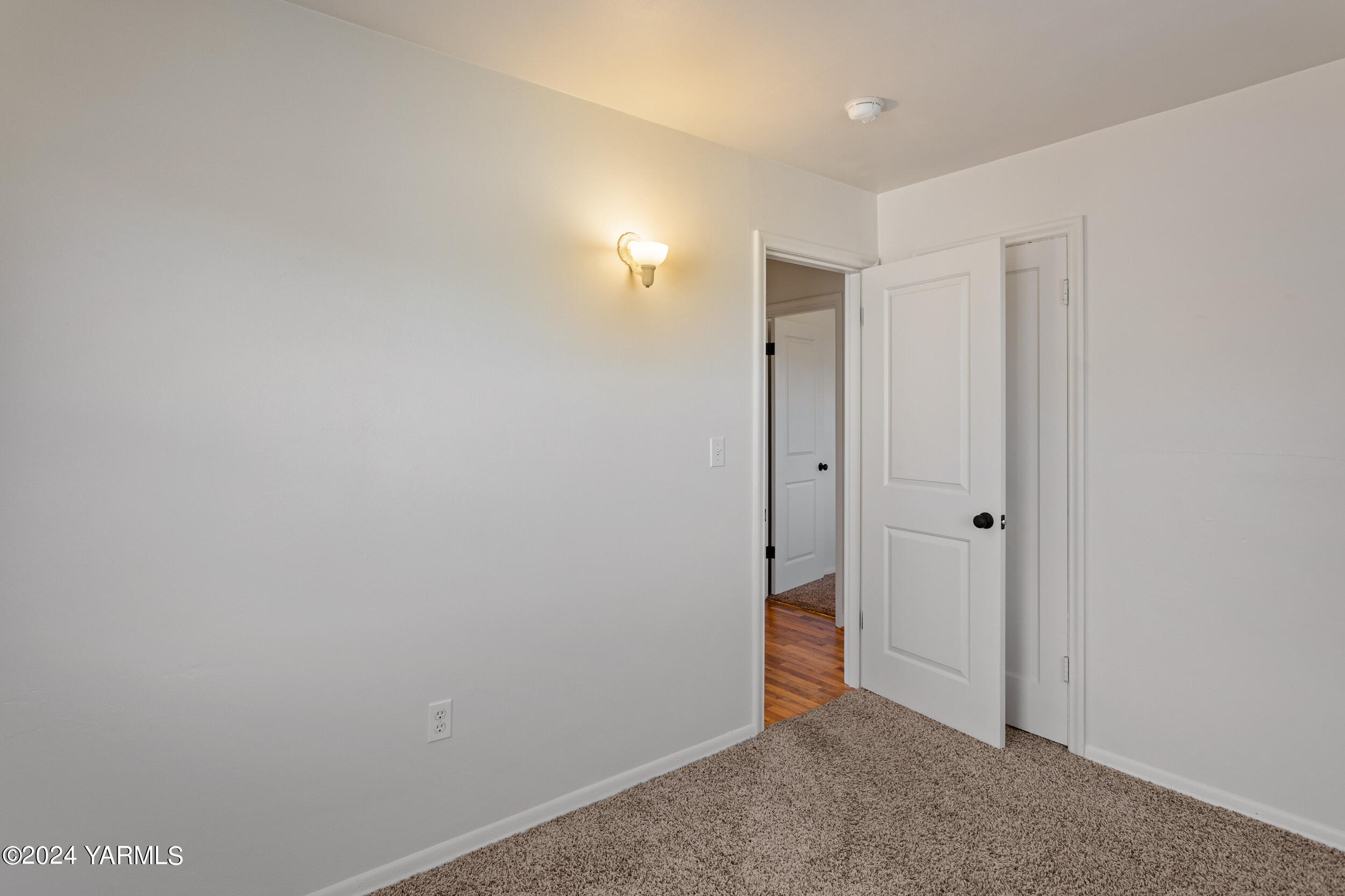 9209 Wide Hollow Rd