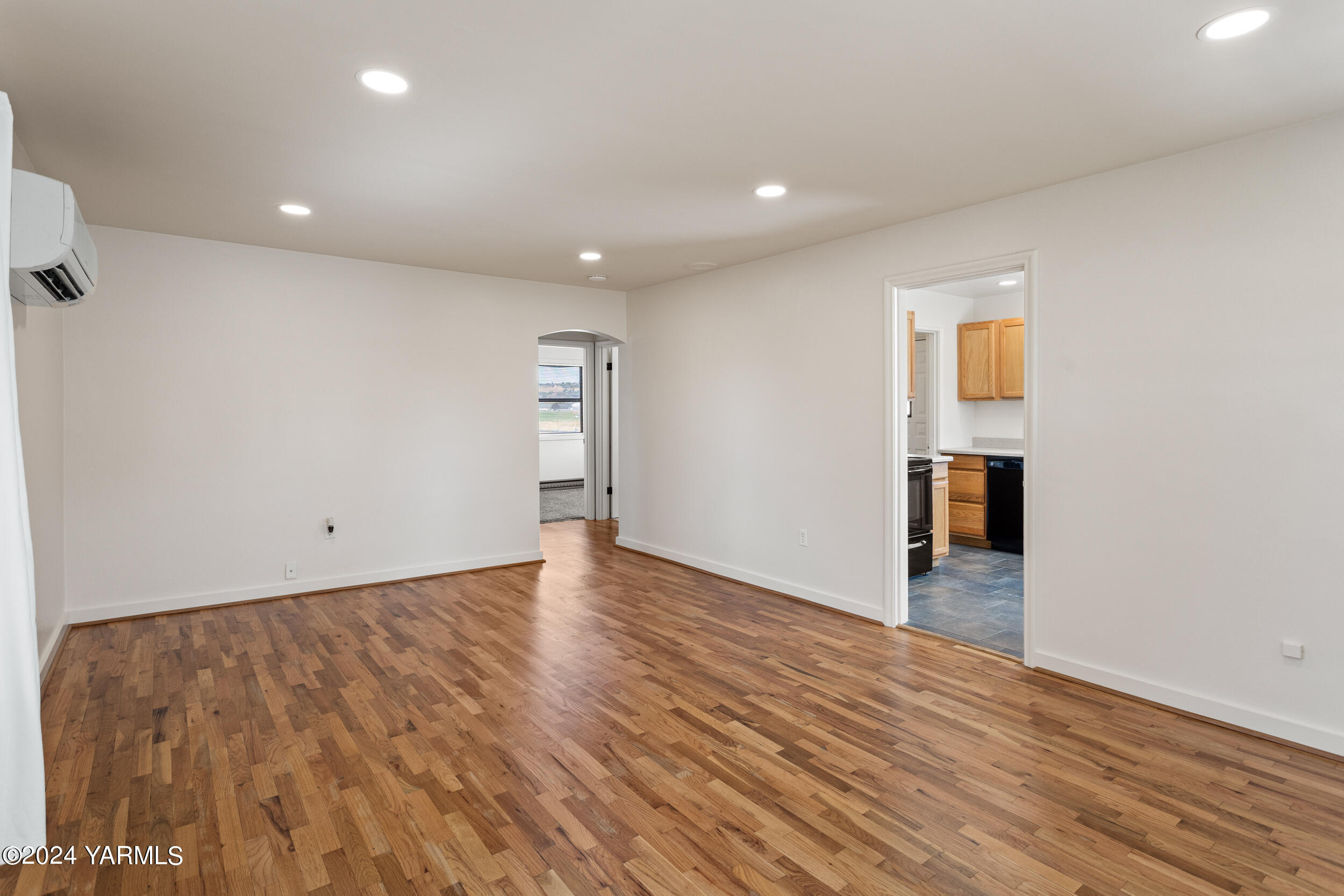 9209 Wide Hollow Rd