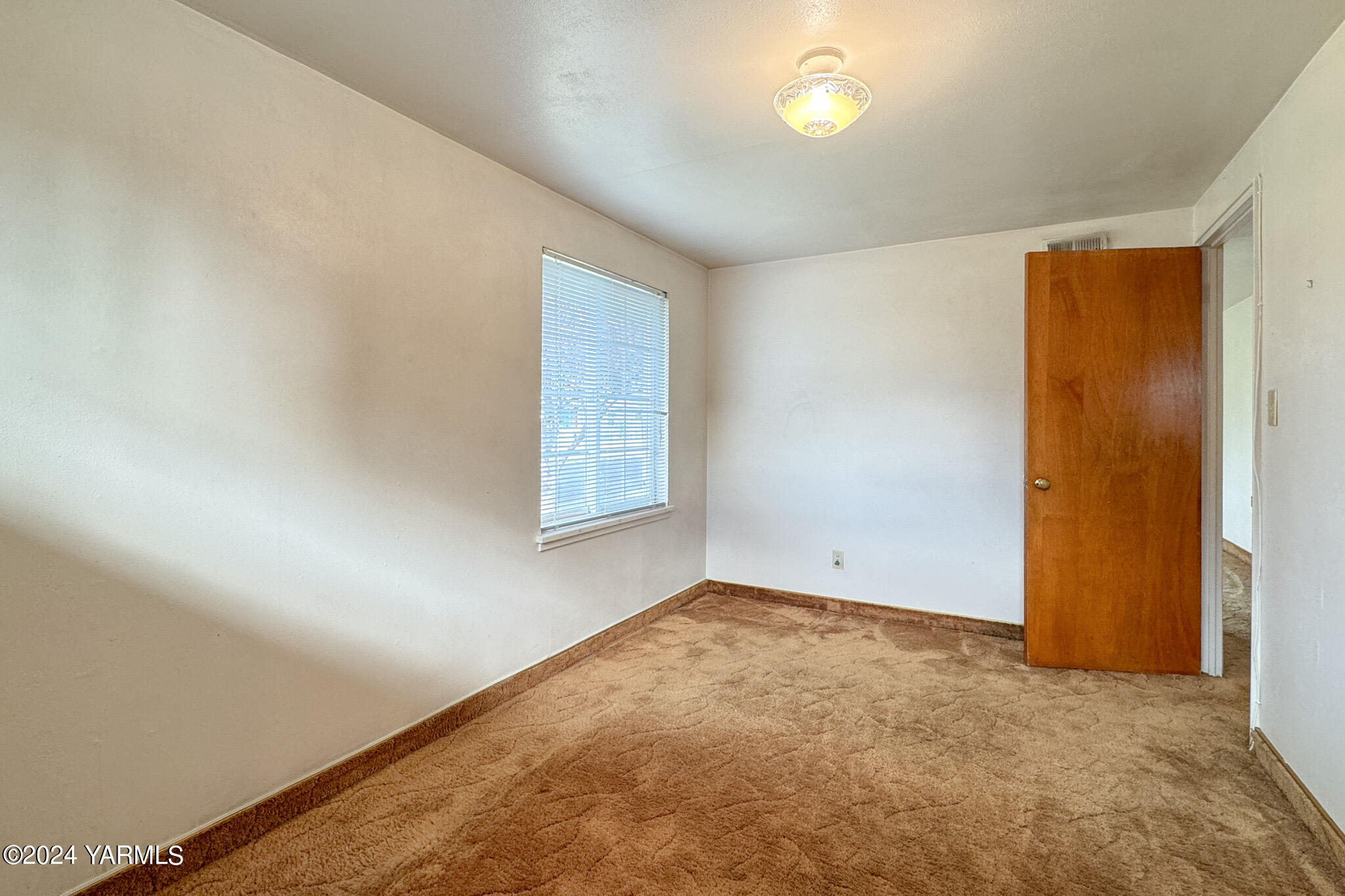 1007 S 36th Ave