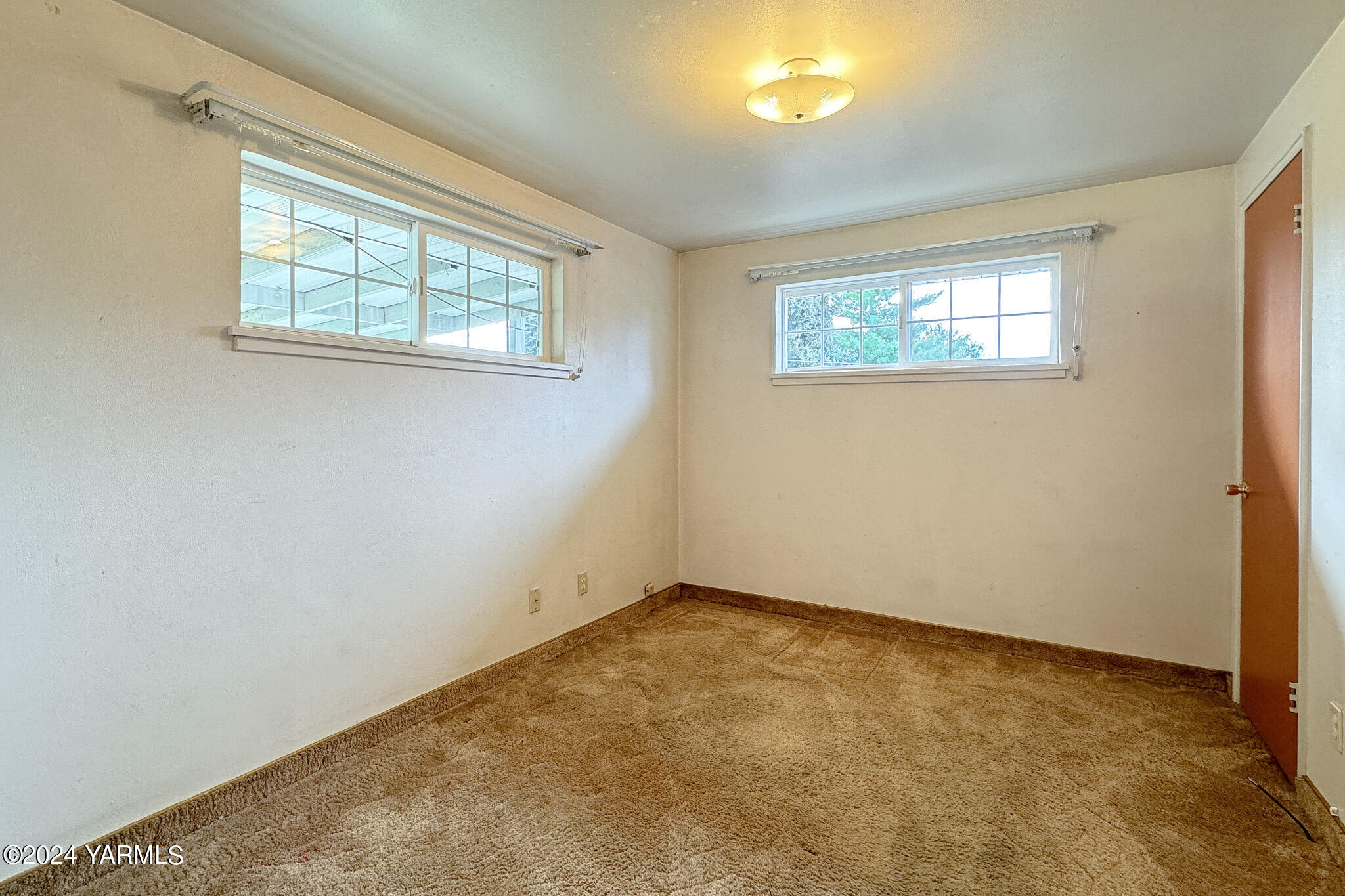 1007 S 36th Ave