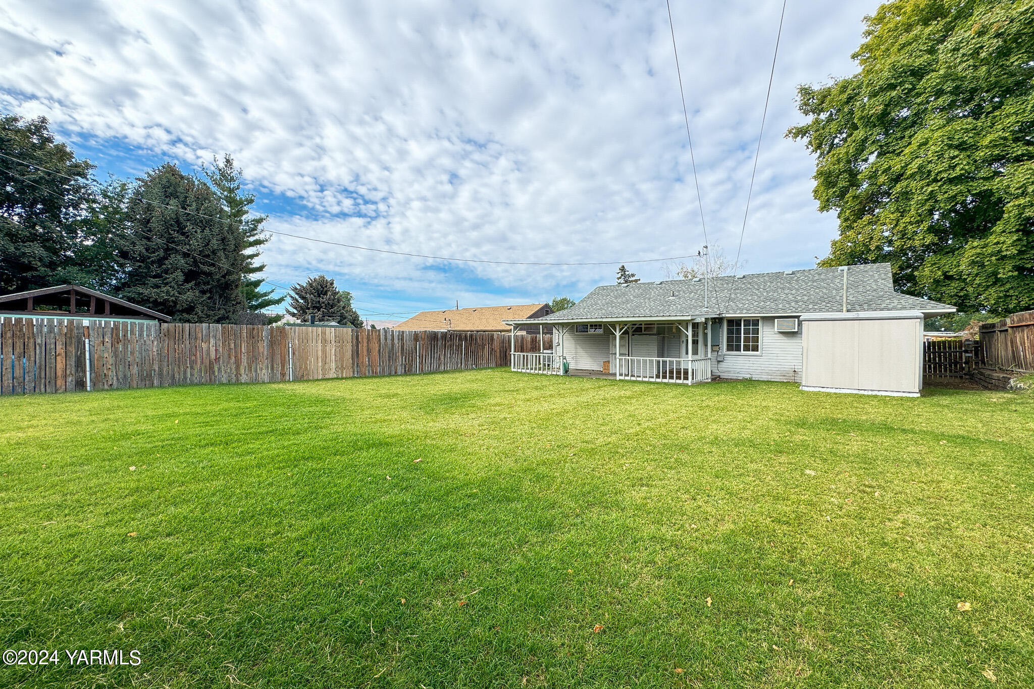 1007 S 36th Ave