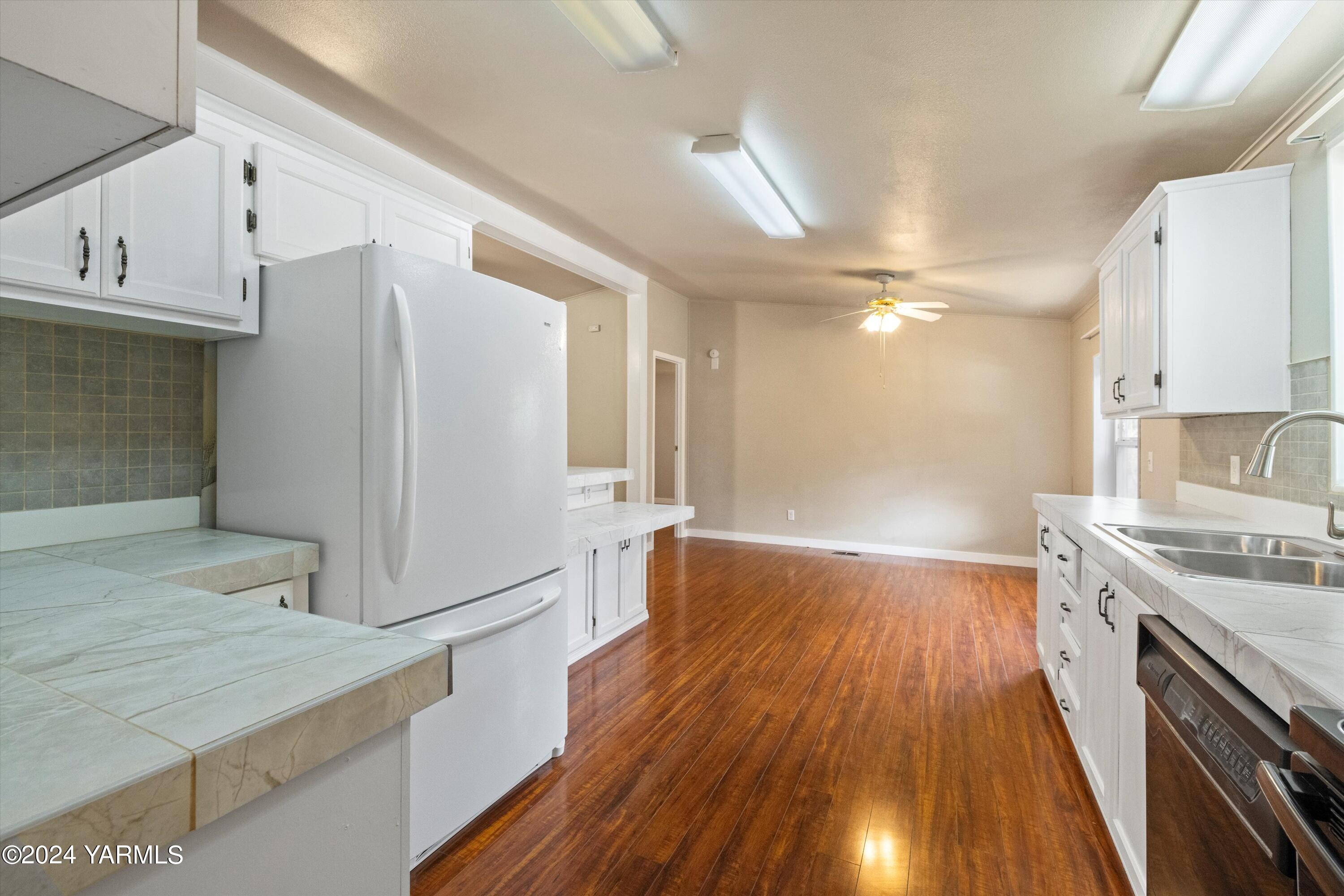 105 Spring Ave
