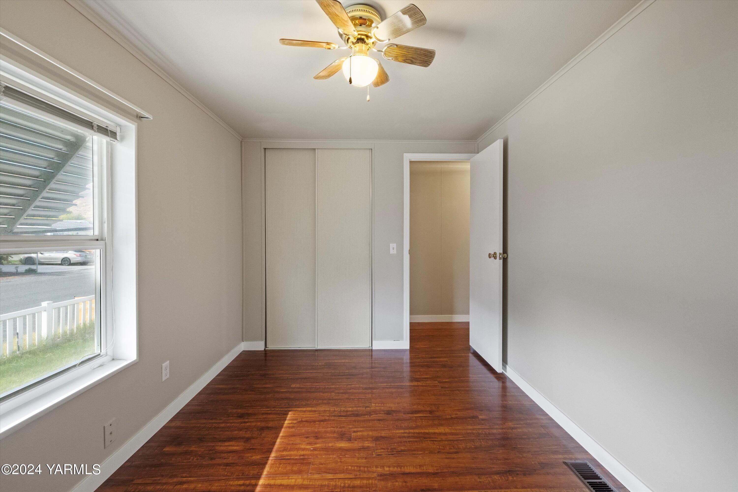 105 Spring Ave
