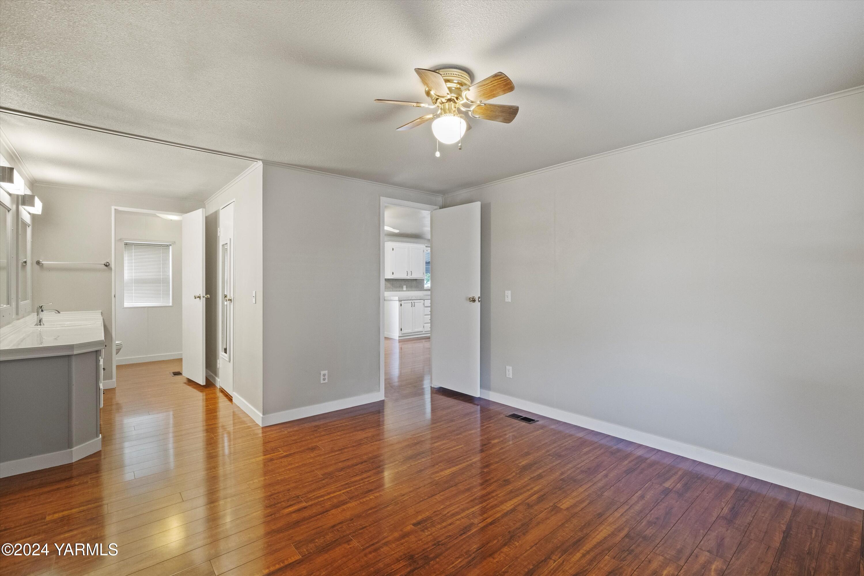 105 Spring Ave