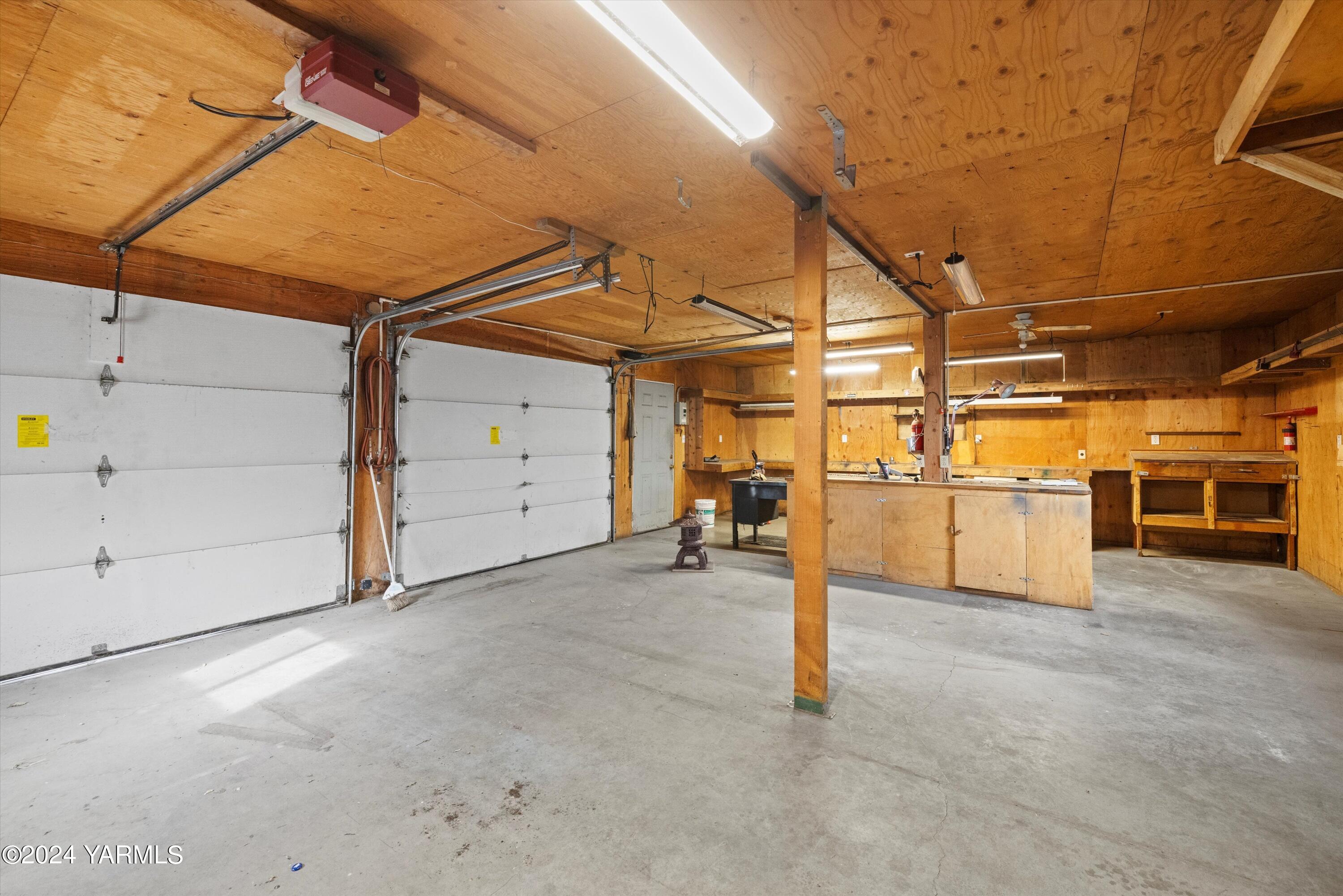 105 Spring Ave