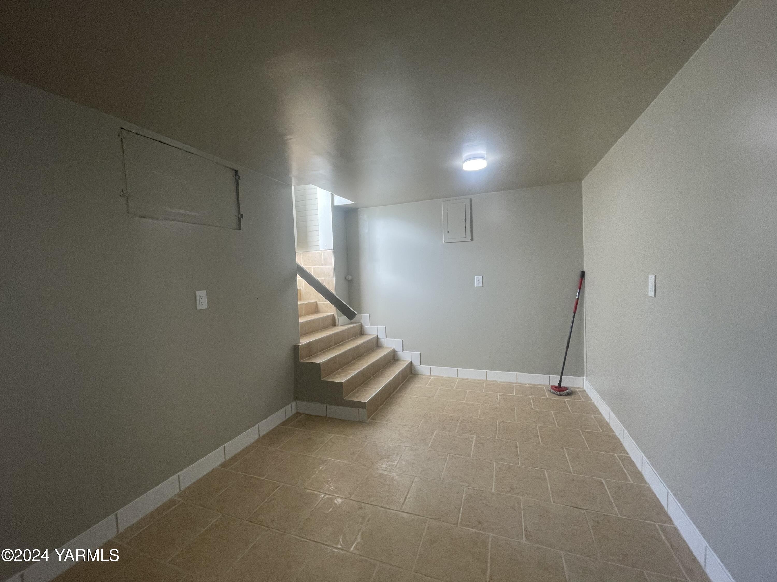 714 S 7th Ave