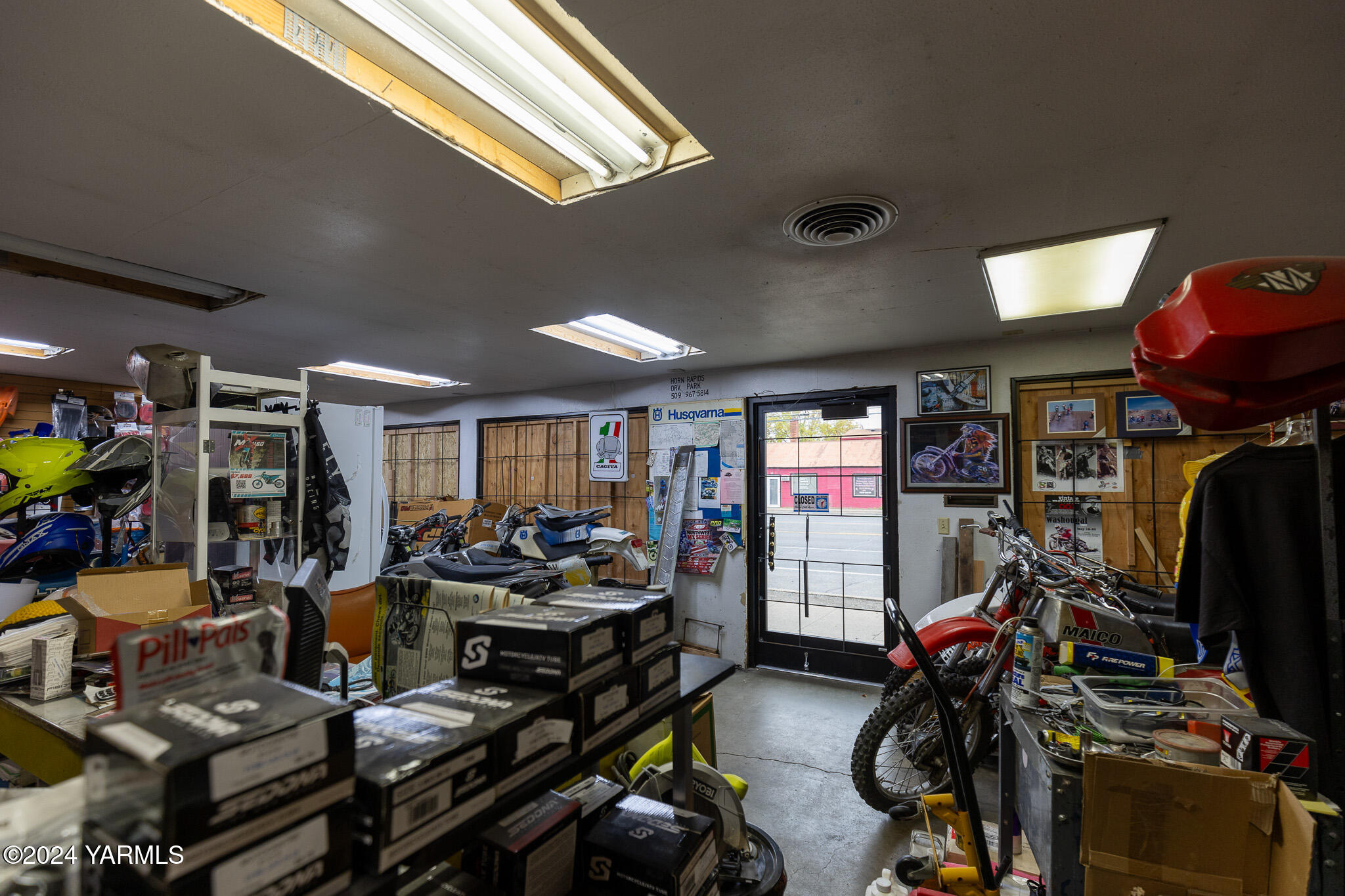 921 Fruitvale Blvd