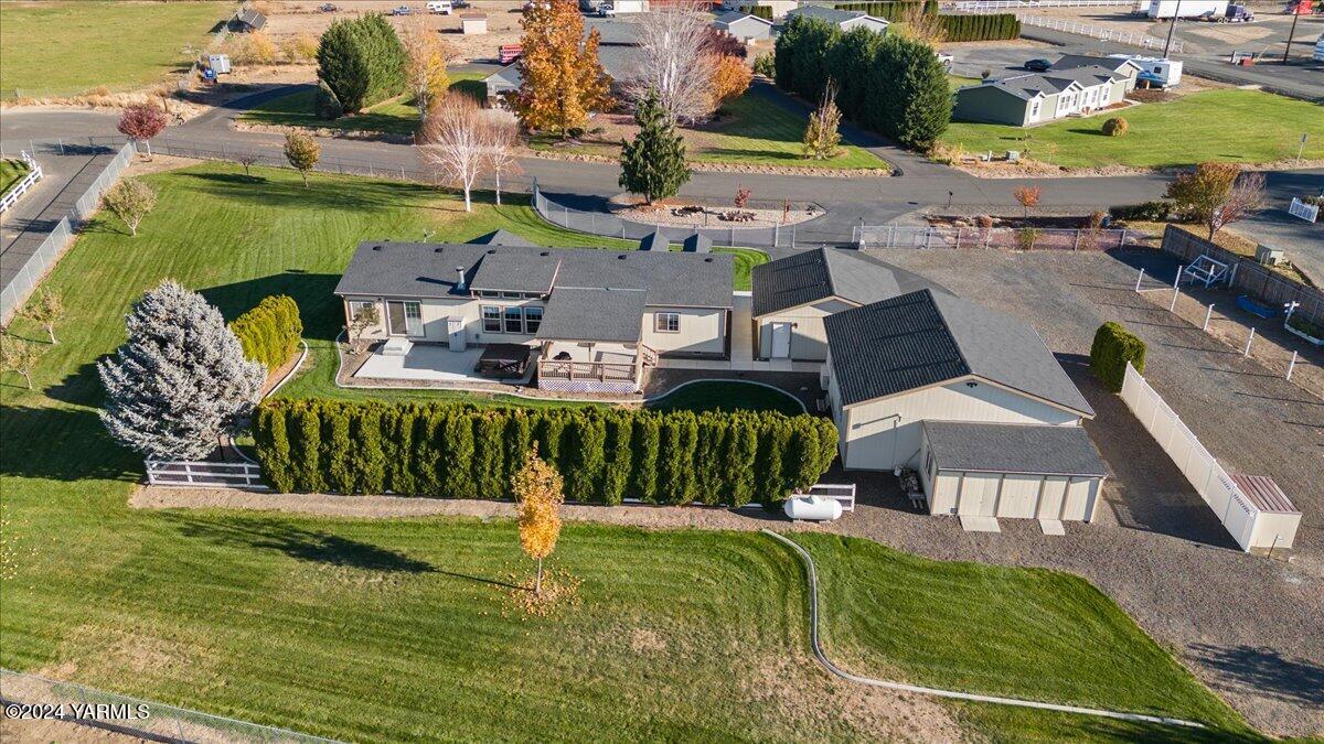 50 Hobby Horse Ln