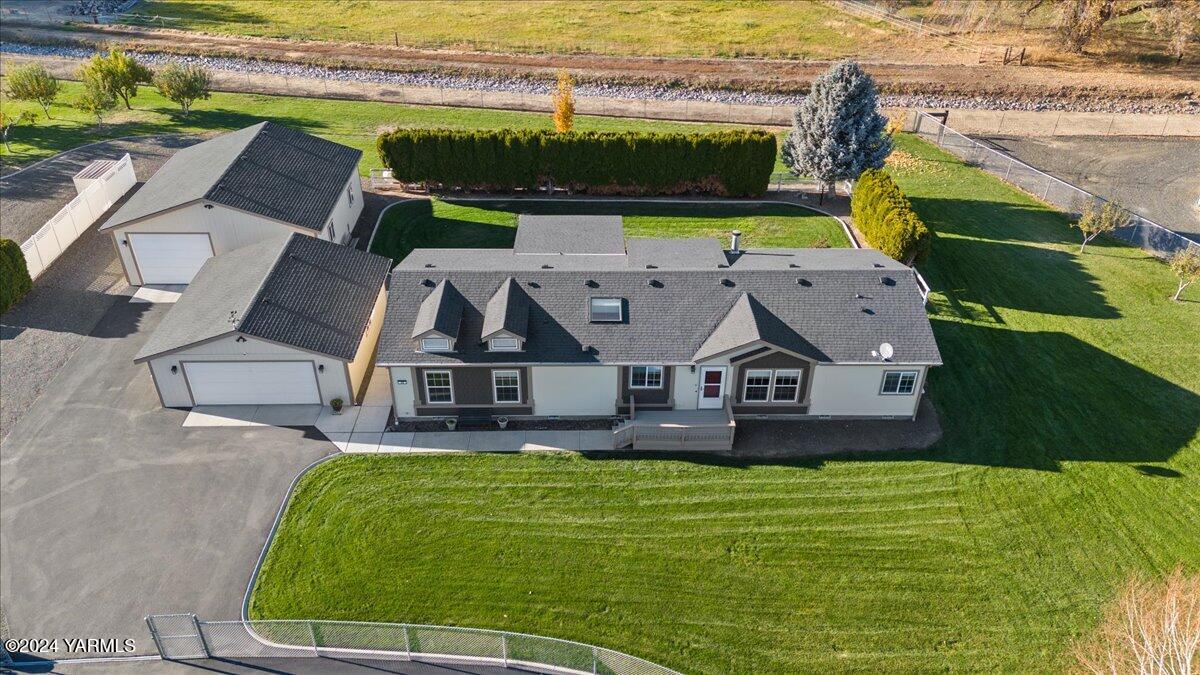 50 Hobby Horse Ln