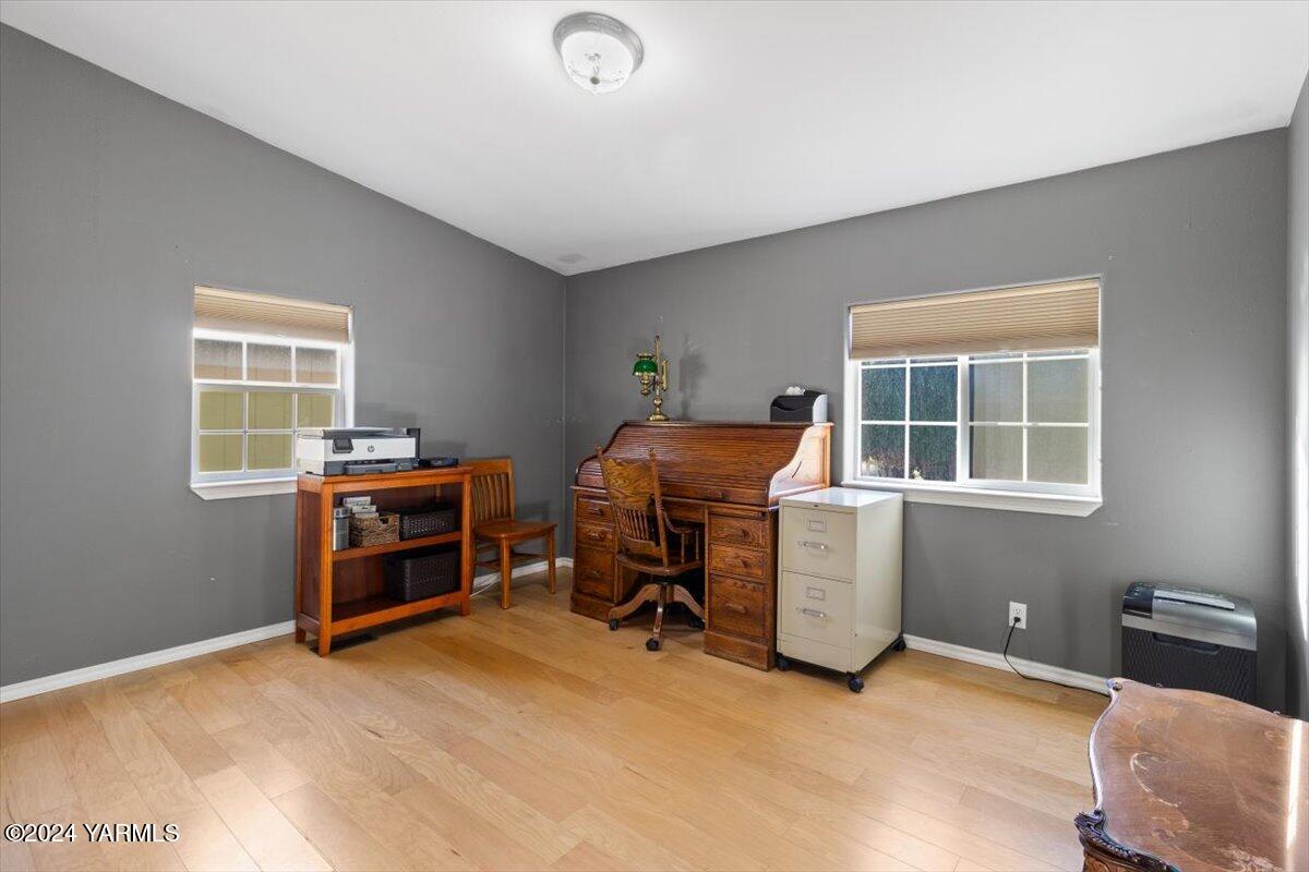 50 Hobby Horse Ln