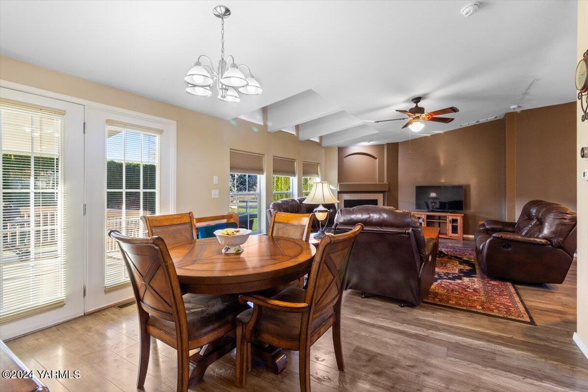 50 Hobby Horse Ln