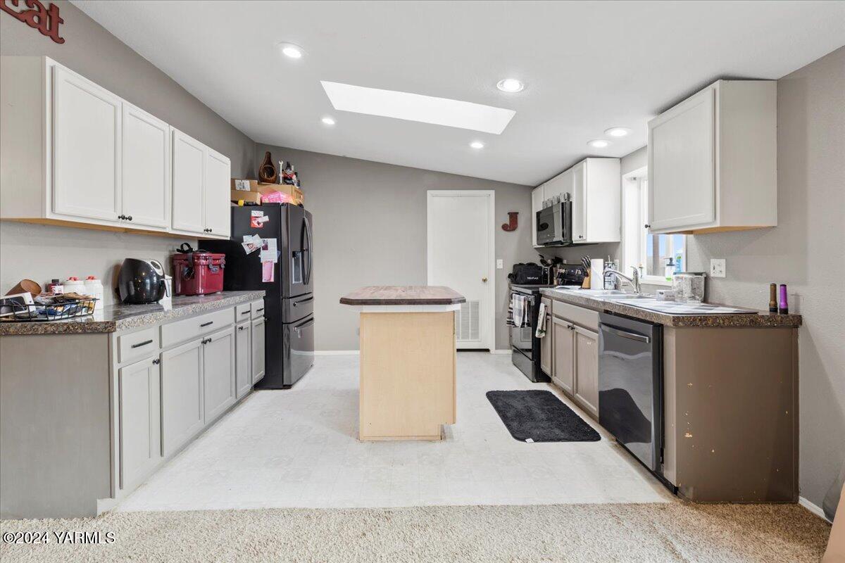 231 Windy Ridge Ln