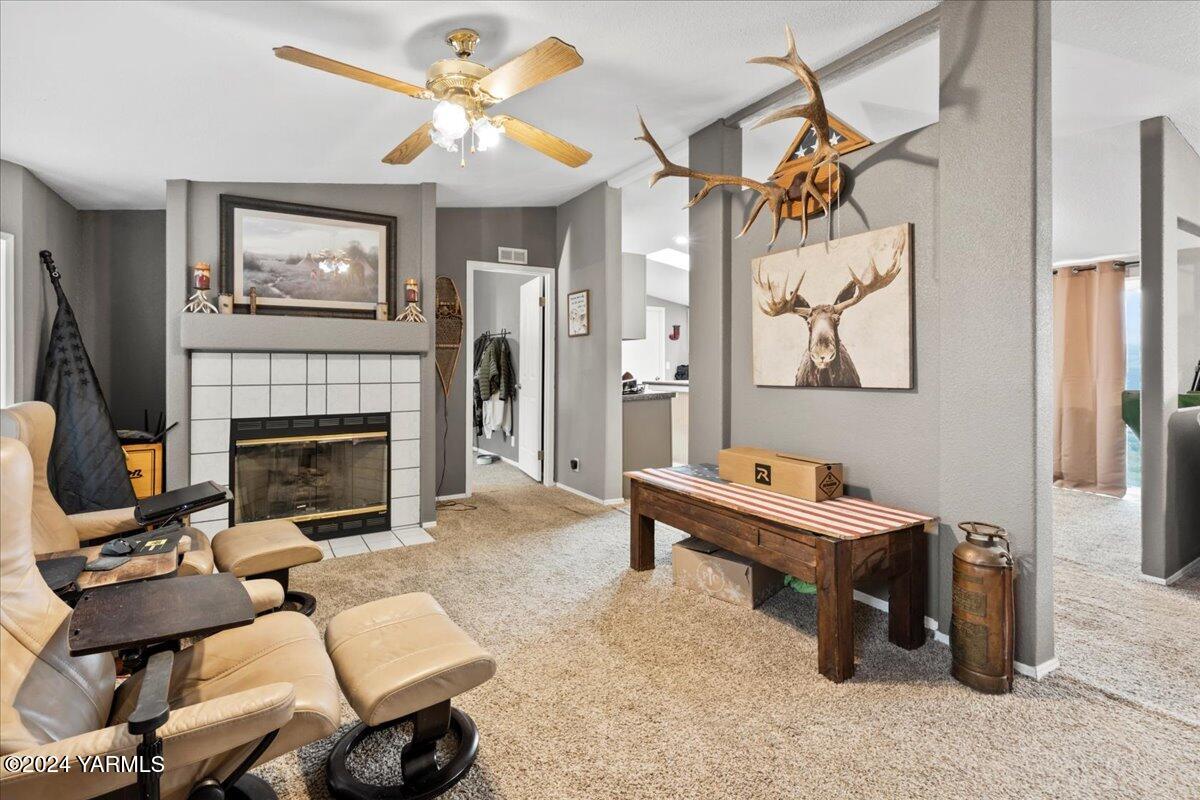 231 Windy Ridge Ln