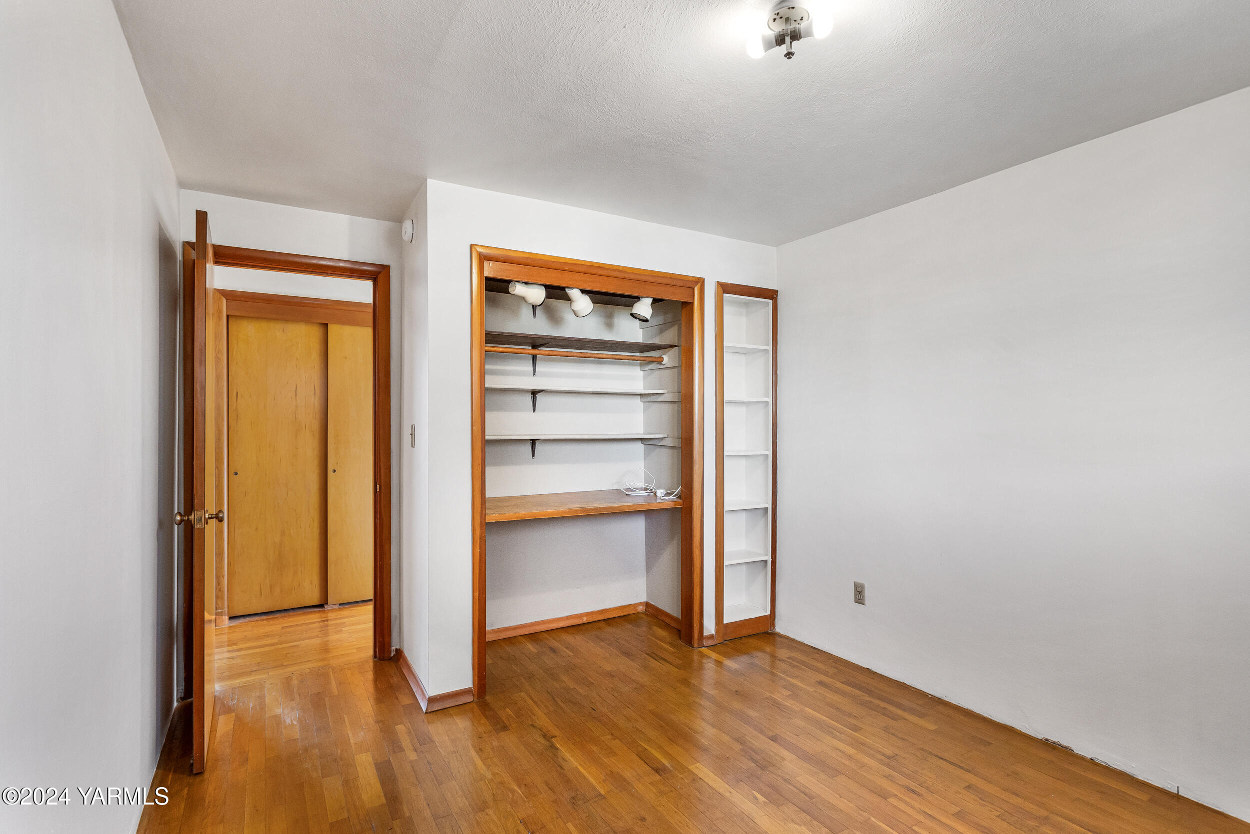 1503 W Washington Ave