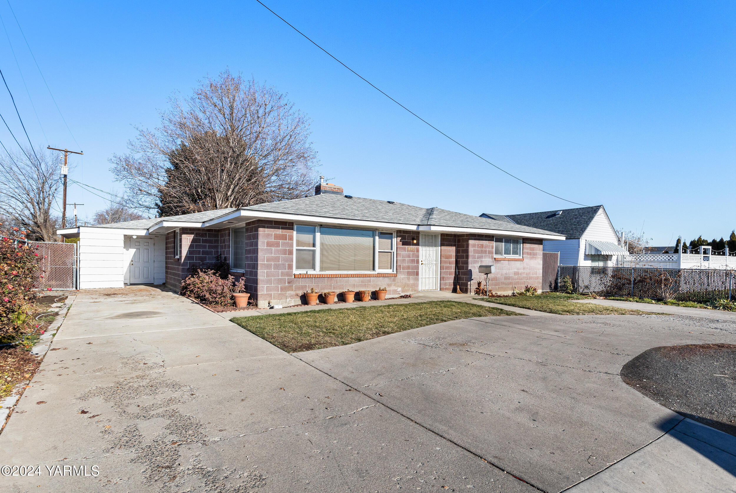1503 W Washington Ave