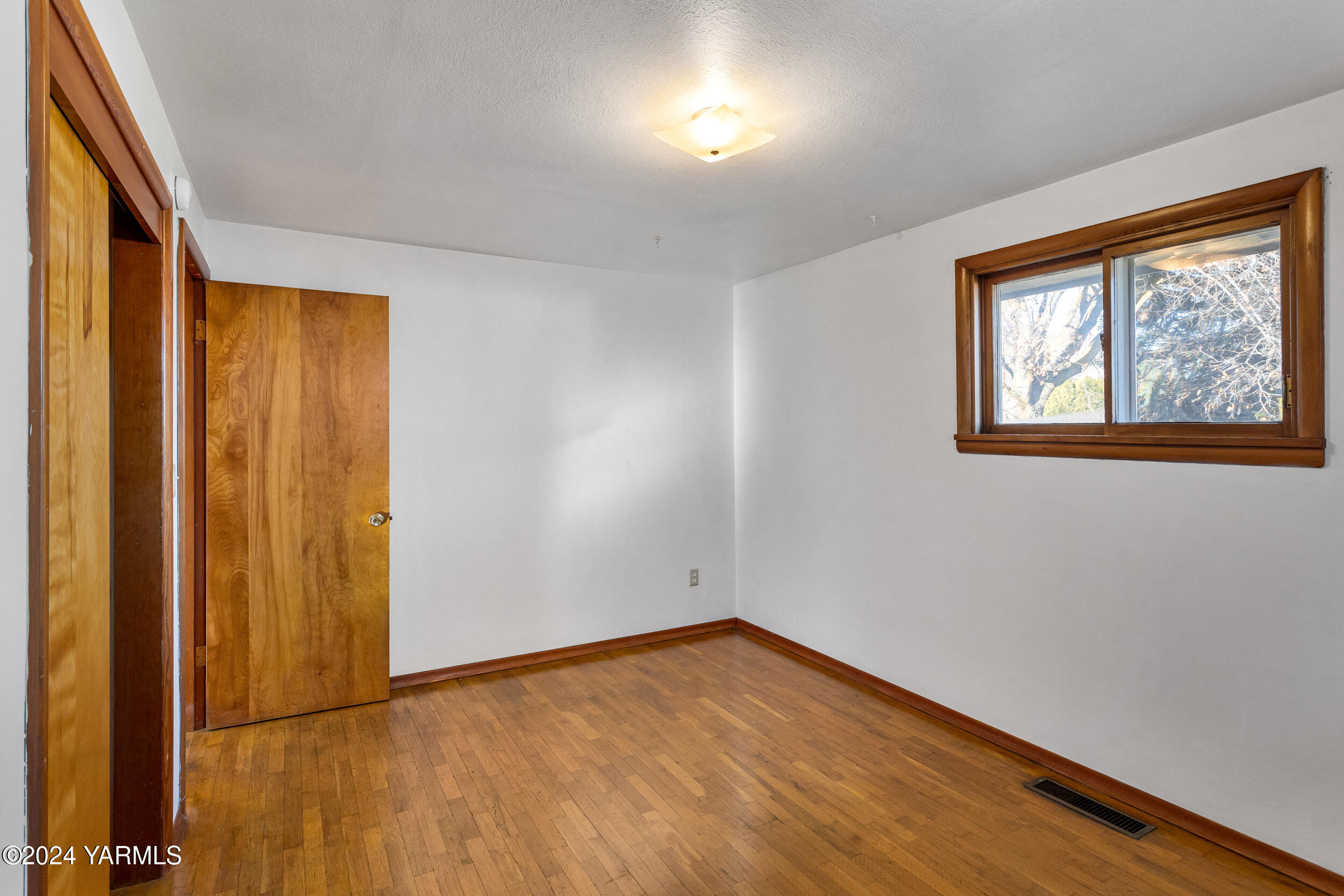 1503 W Washington Ave