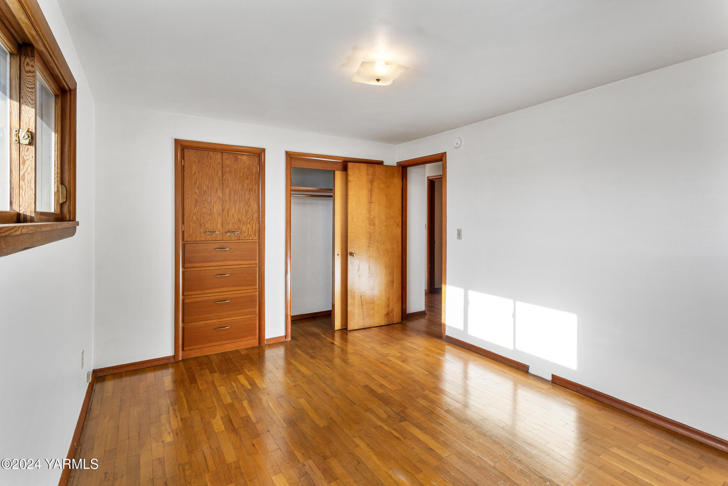 1503 W Washington Ave