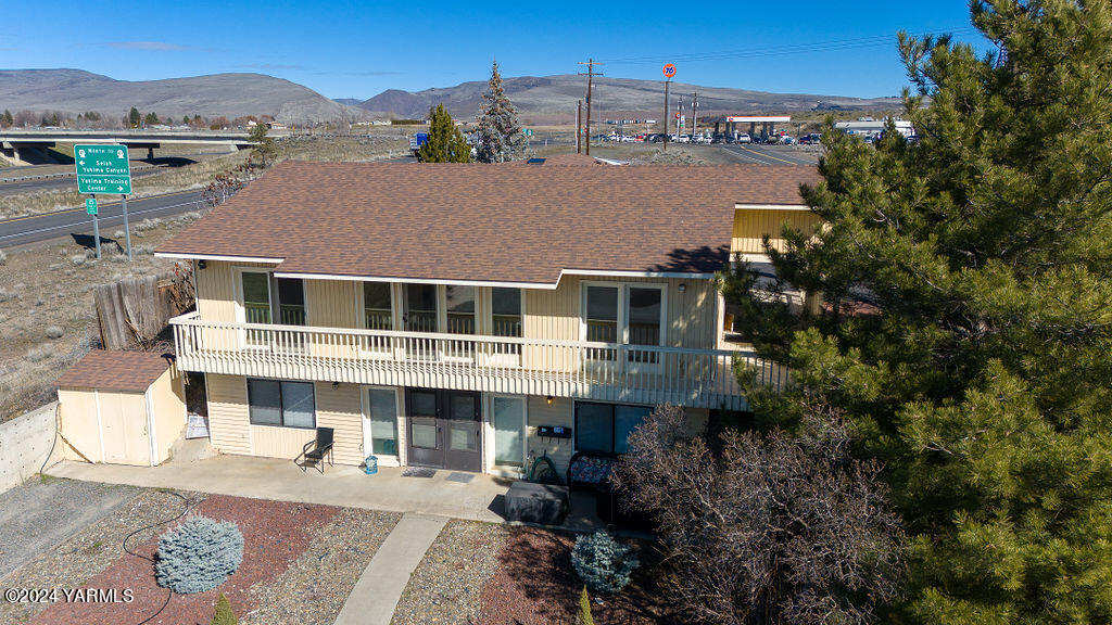 2580 E Selah Rd