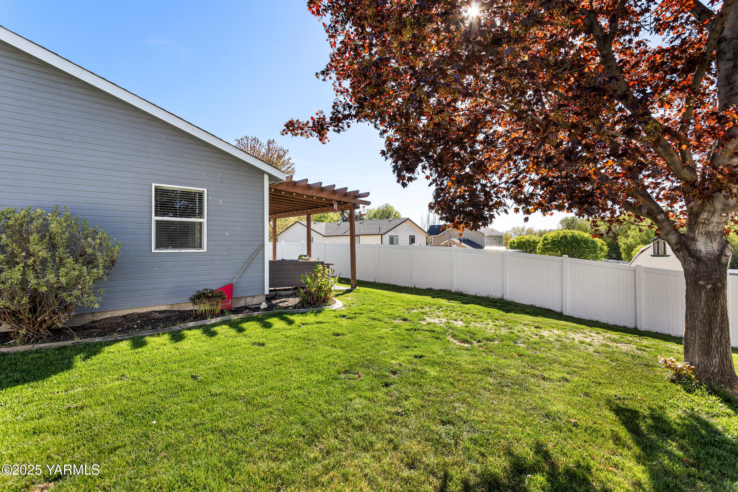 1115 Reo Dr
