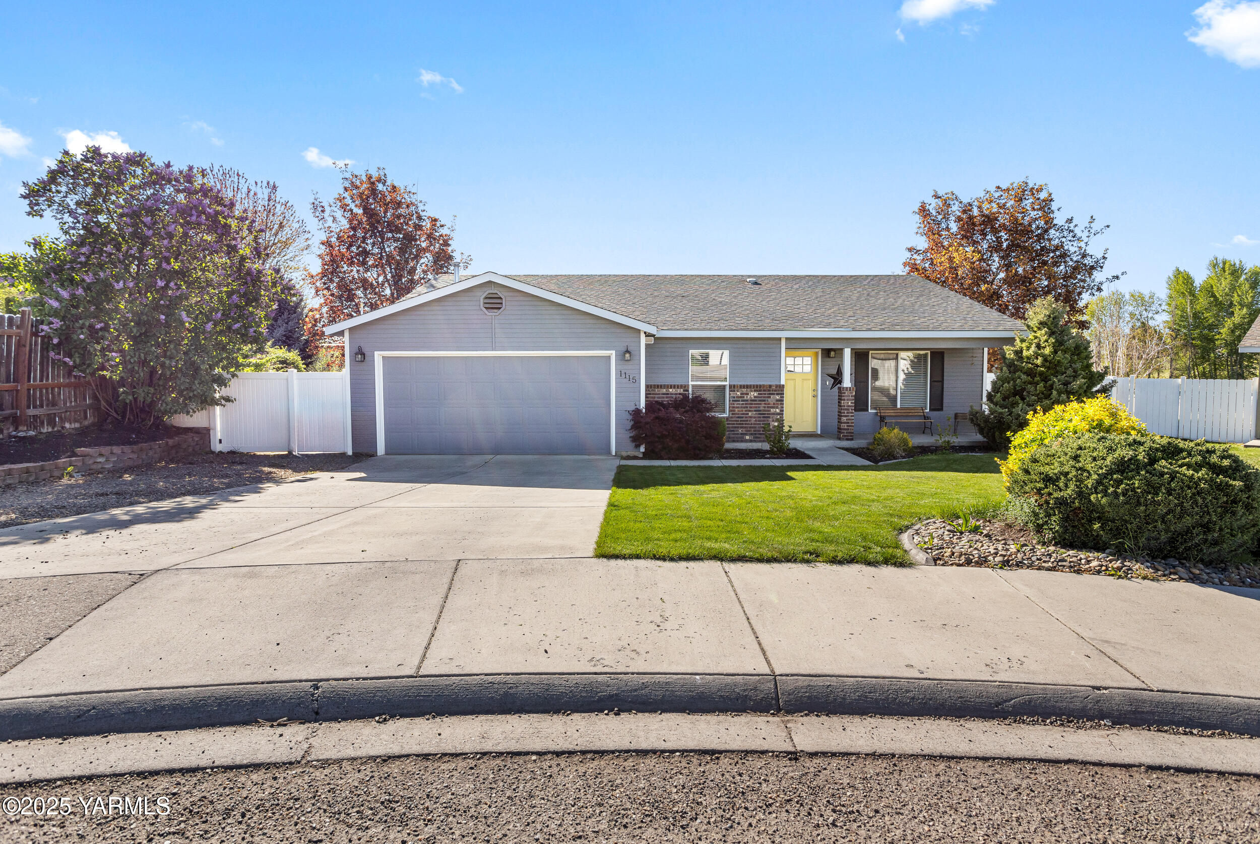 1115 Reo Dr