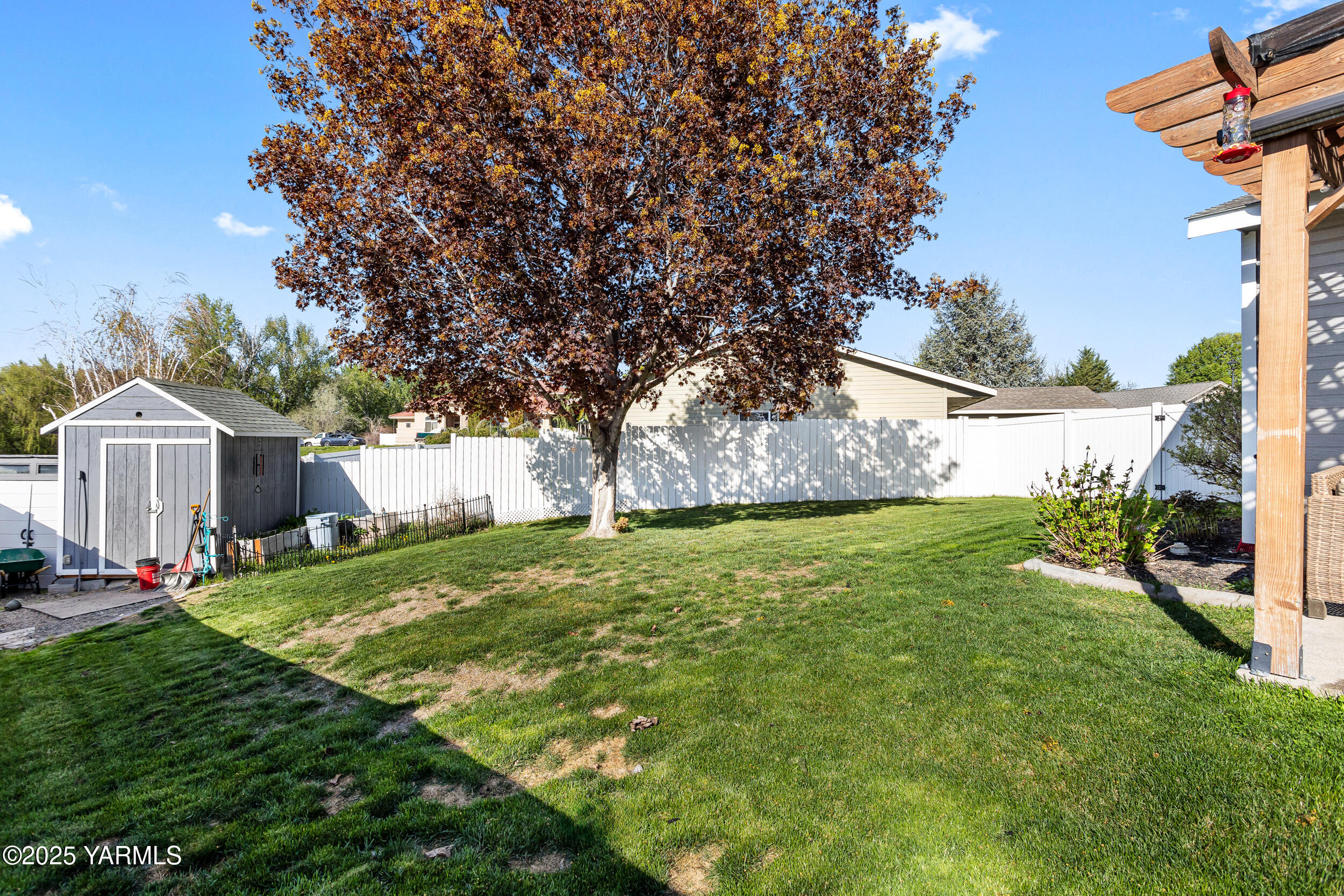 1115 Reo Dr