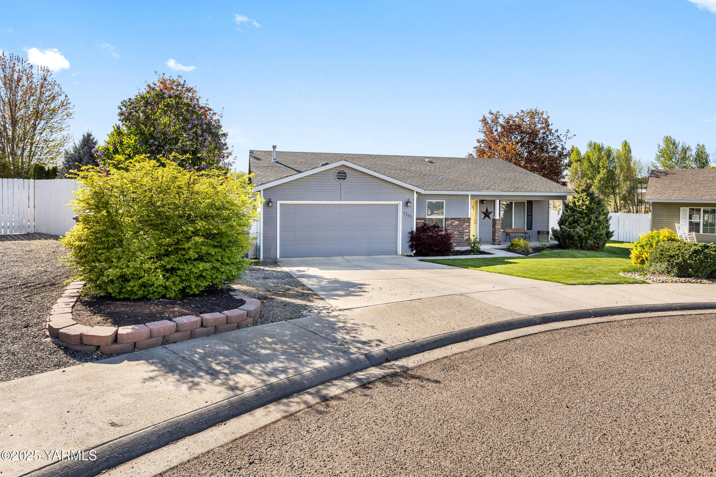 1115 Reo Dr