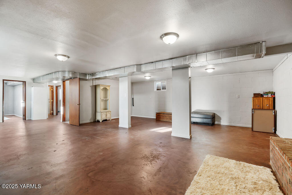 2703 Patnode St