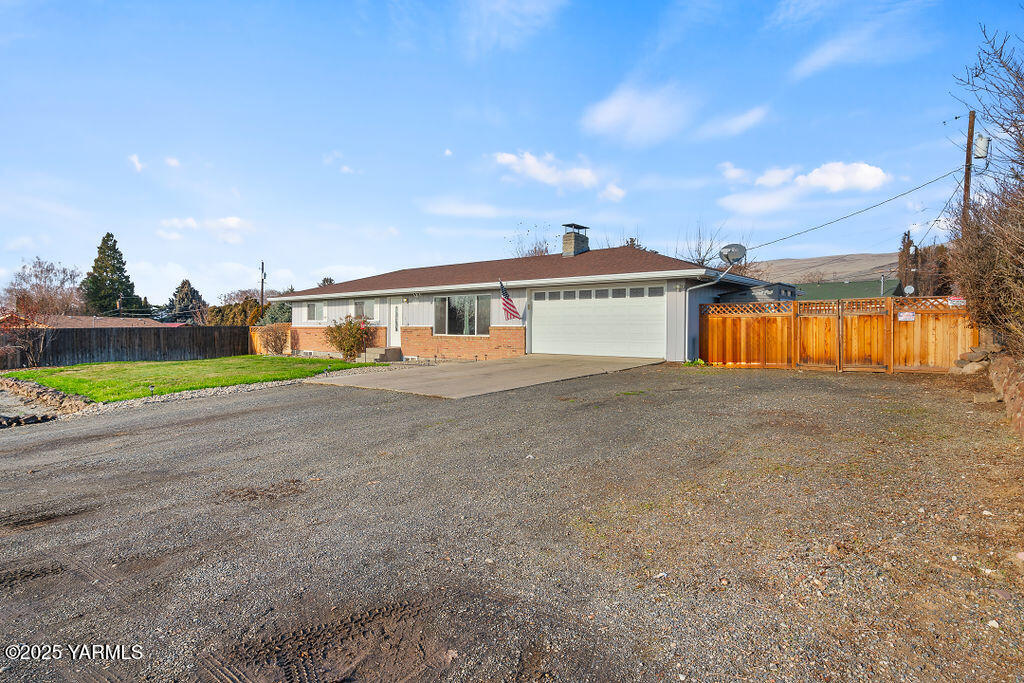 2703 Patnode St