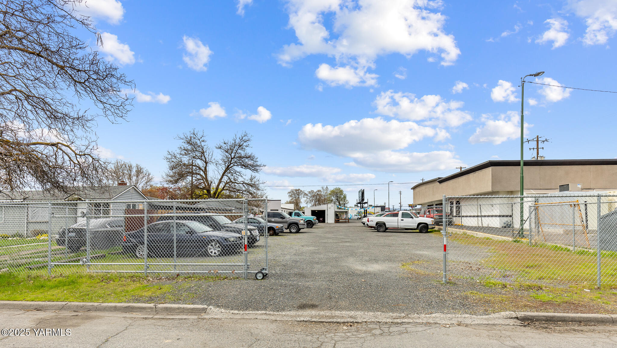 1103 S 3rd Ave