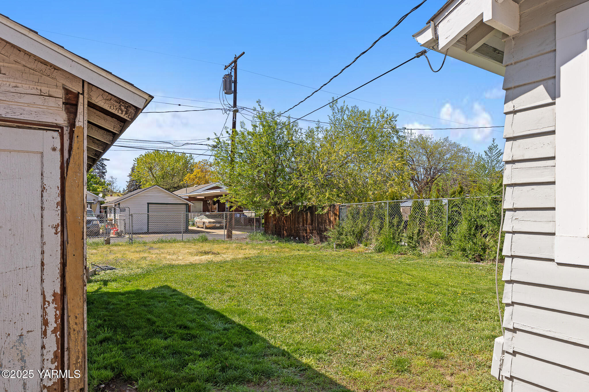 318 S 13th Ave