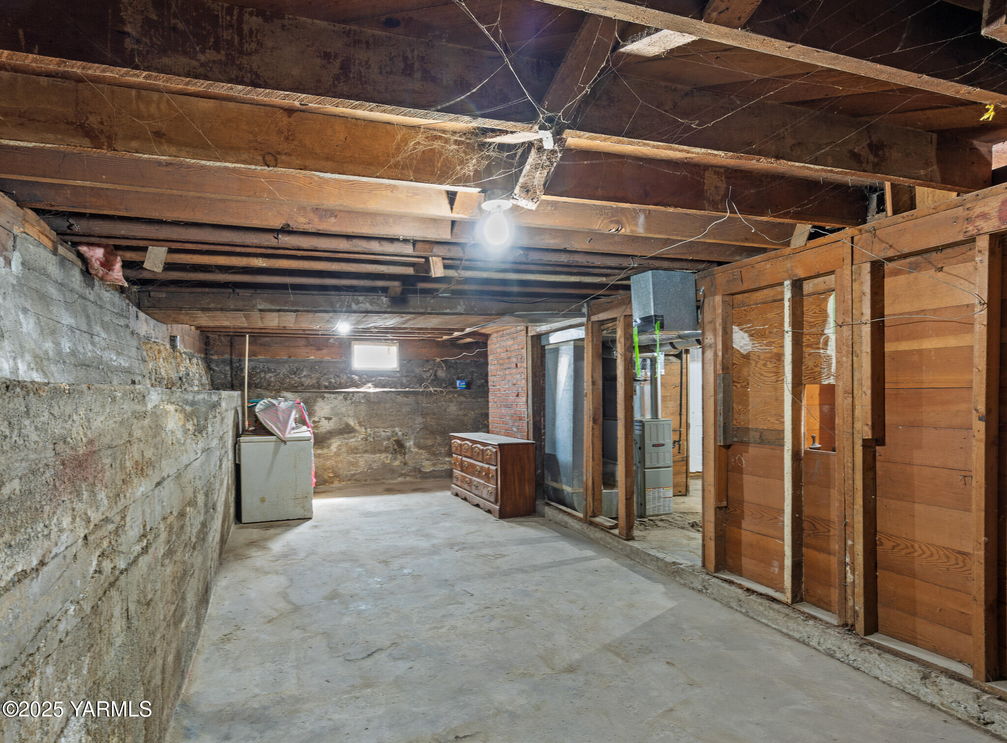 318 S 13th Ave