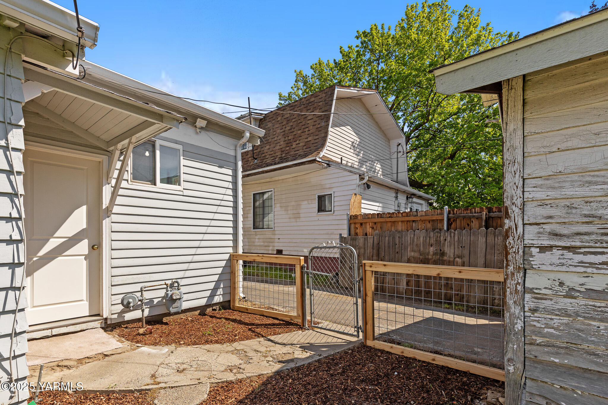 318 S 13th Ave