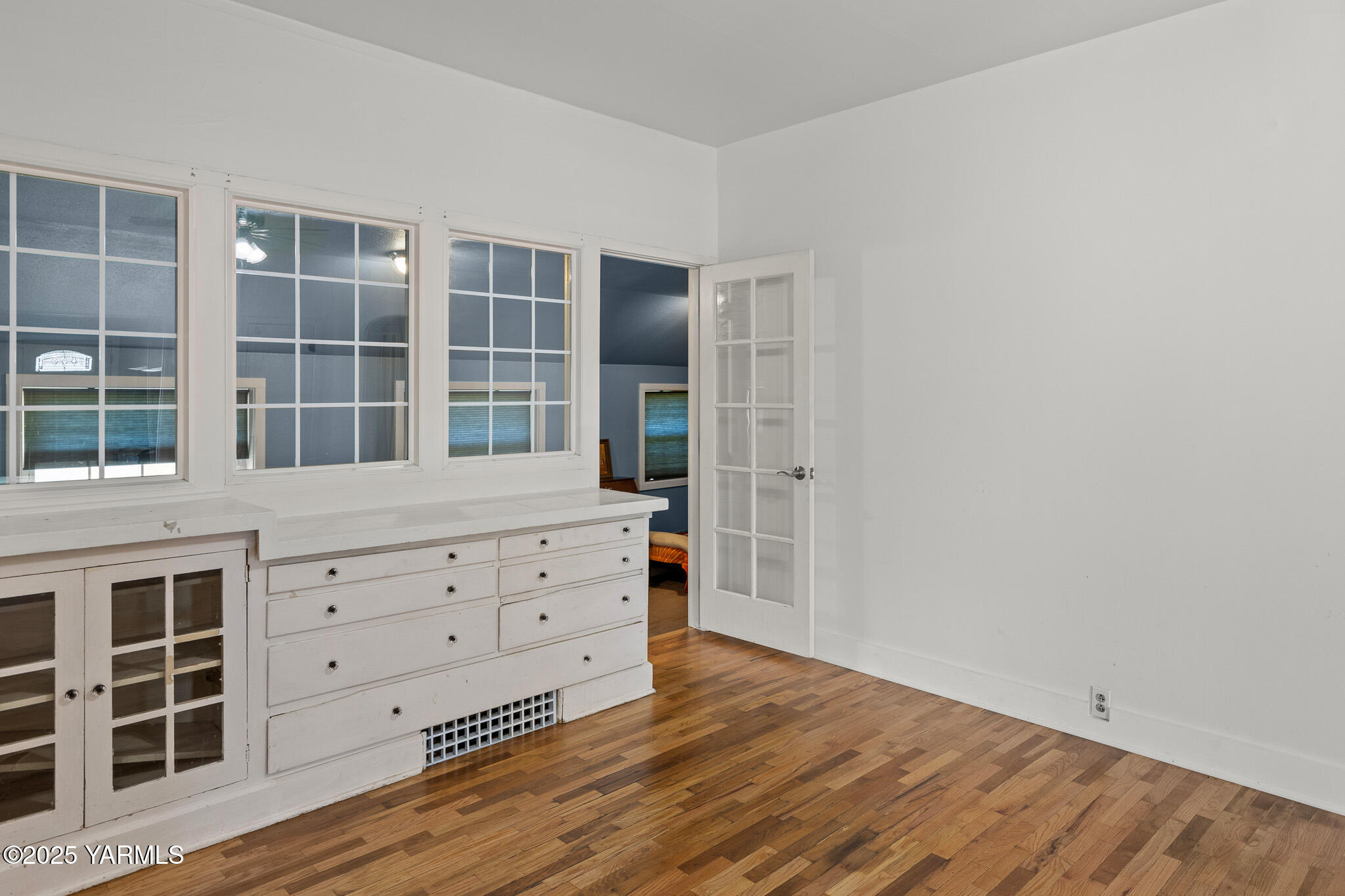 318 S 13th Ave