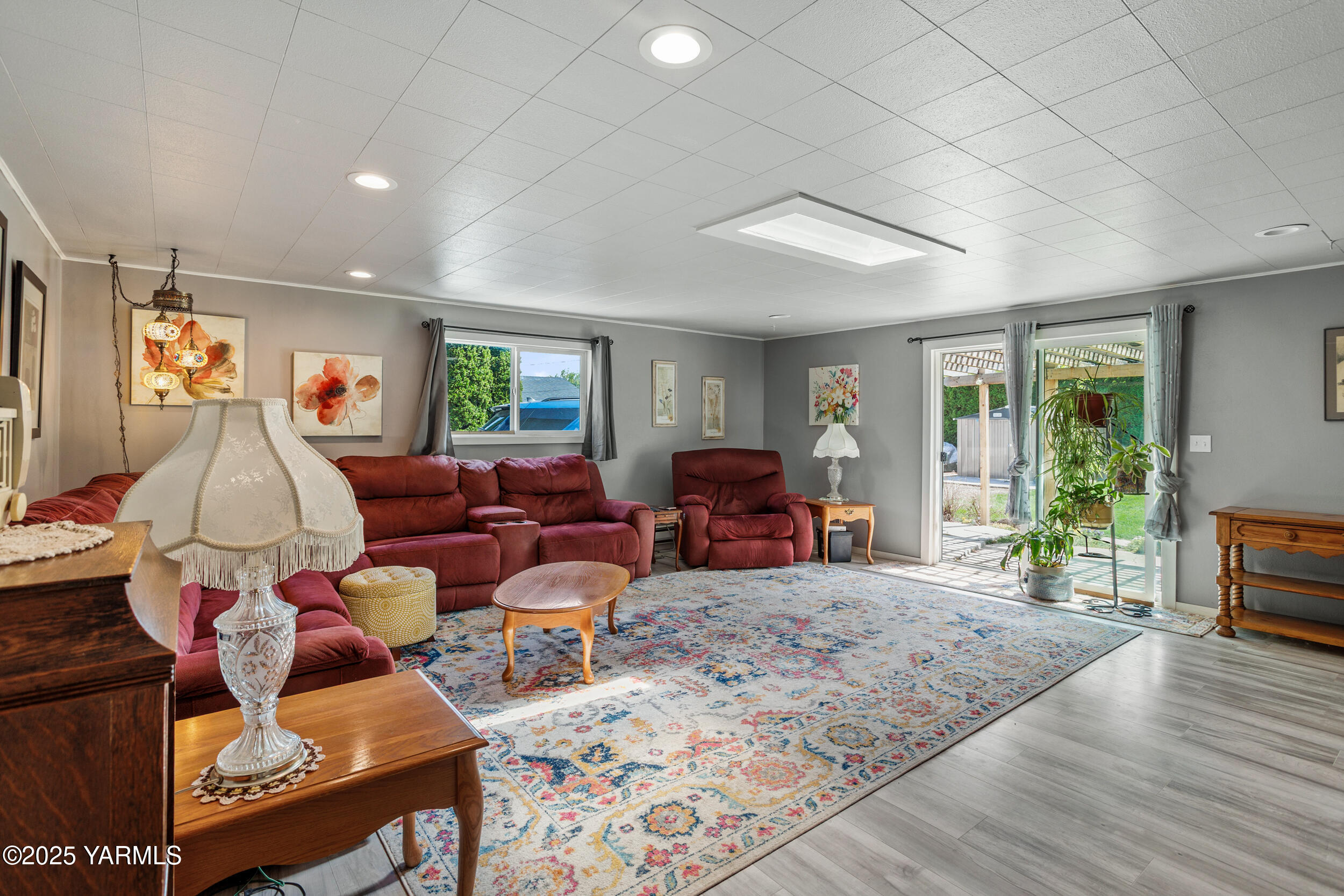 4404 Benjamin Dr