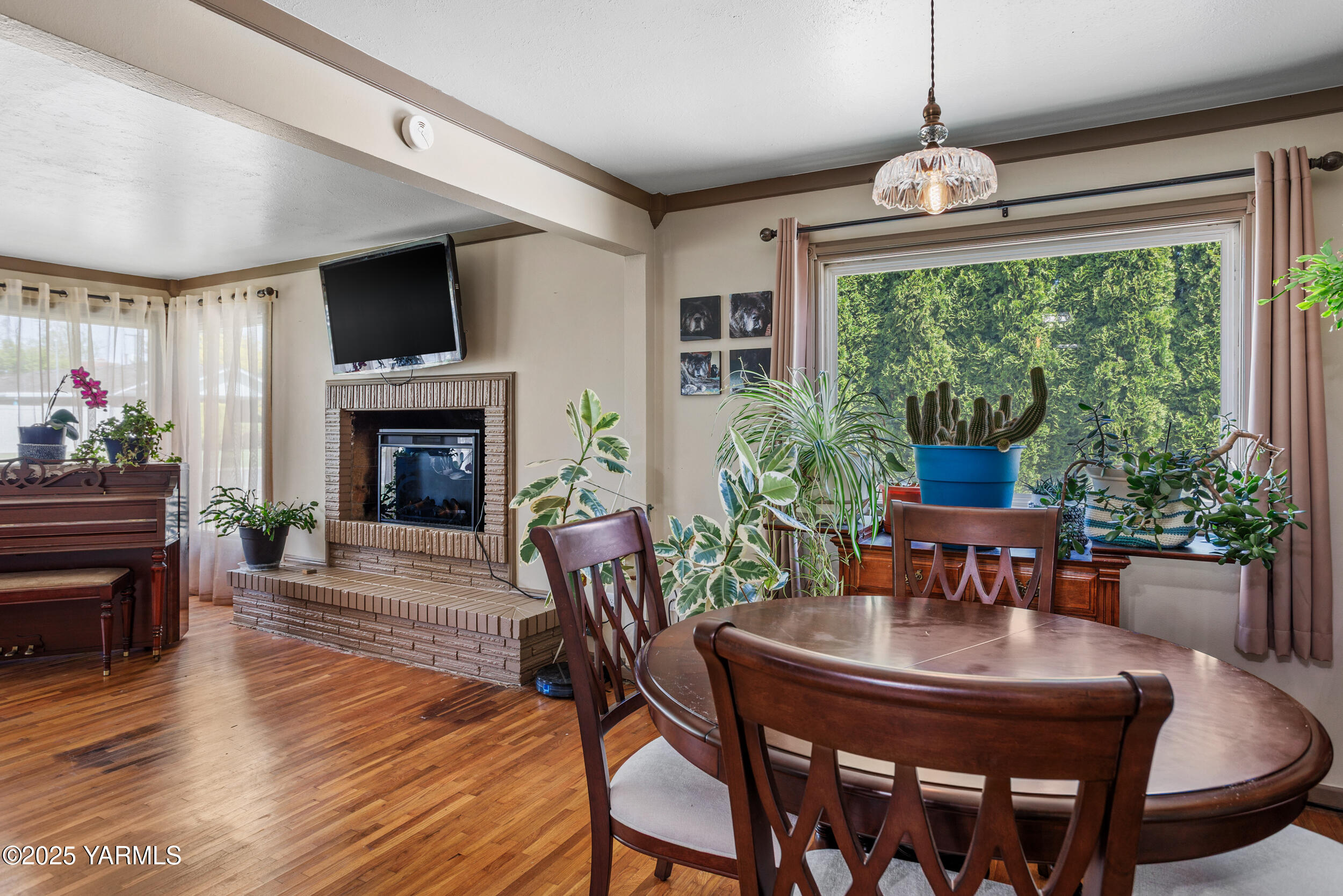 4404 Benjamin Dr